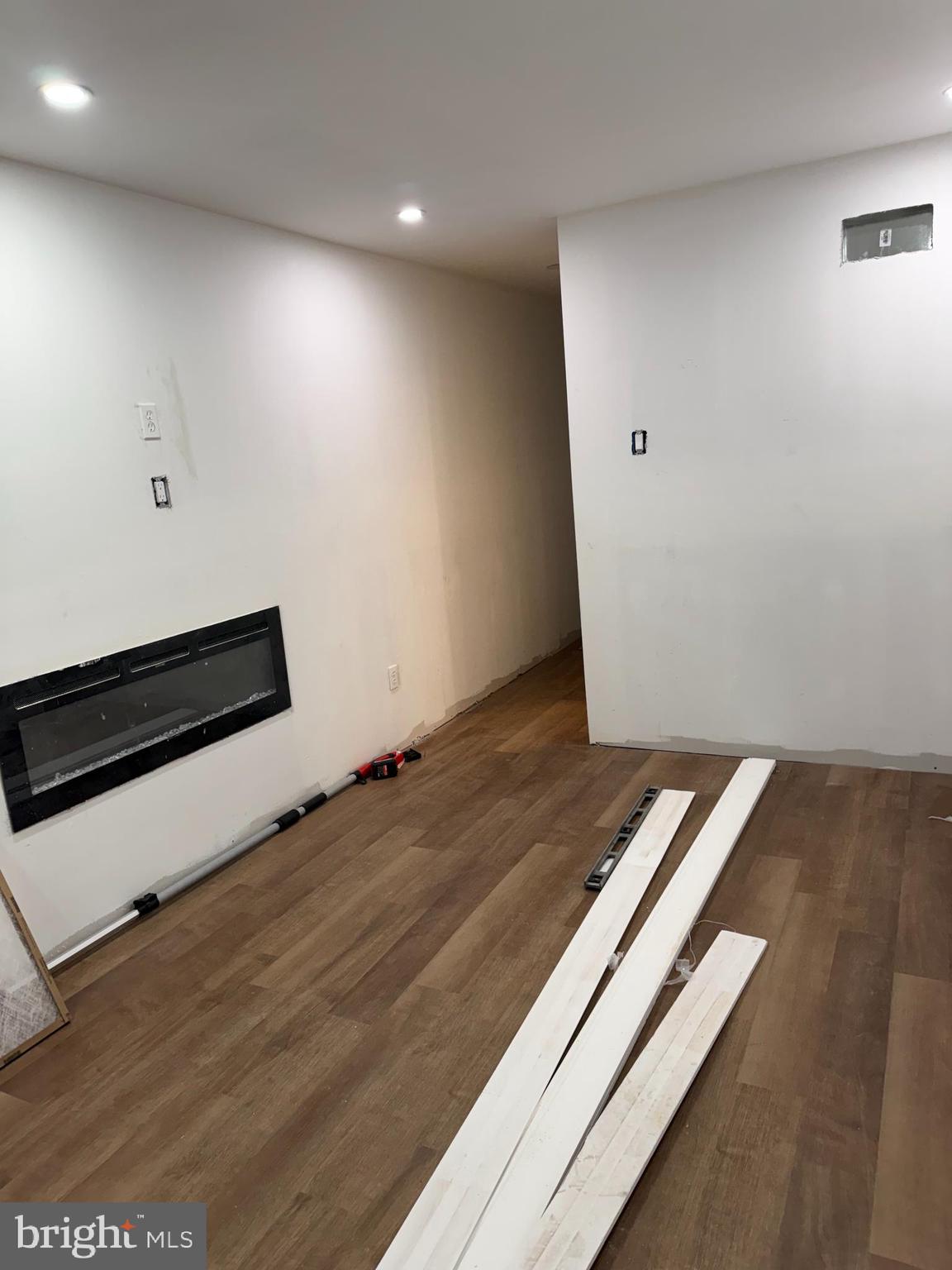 PHILADELPHIA (NORTHWEST) - Residential