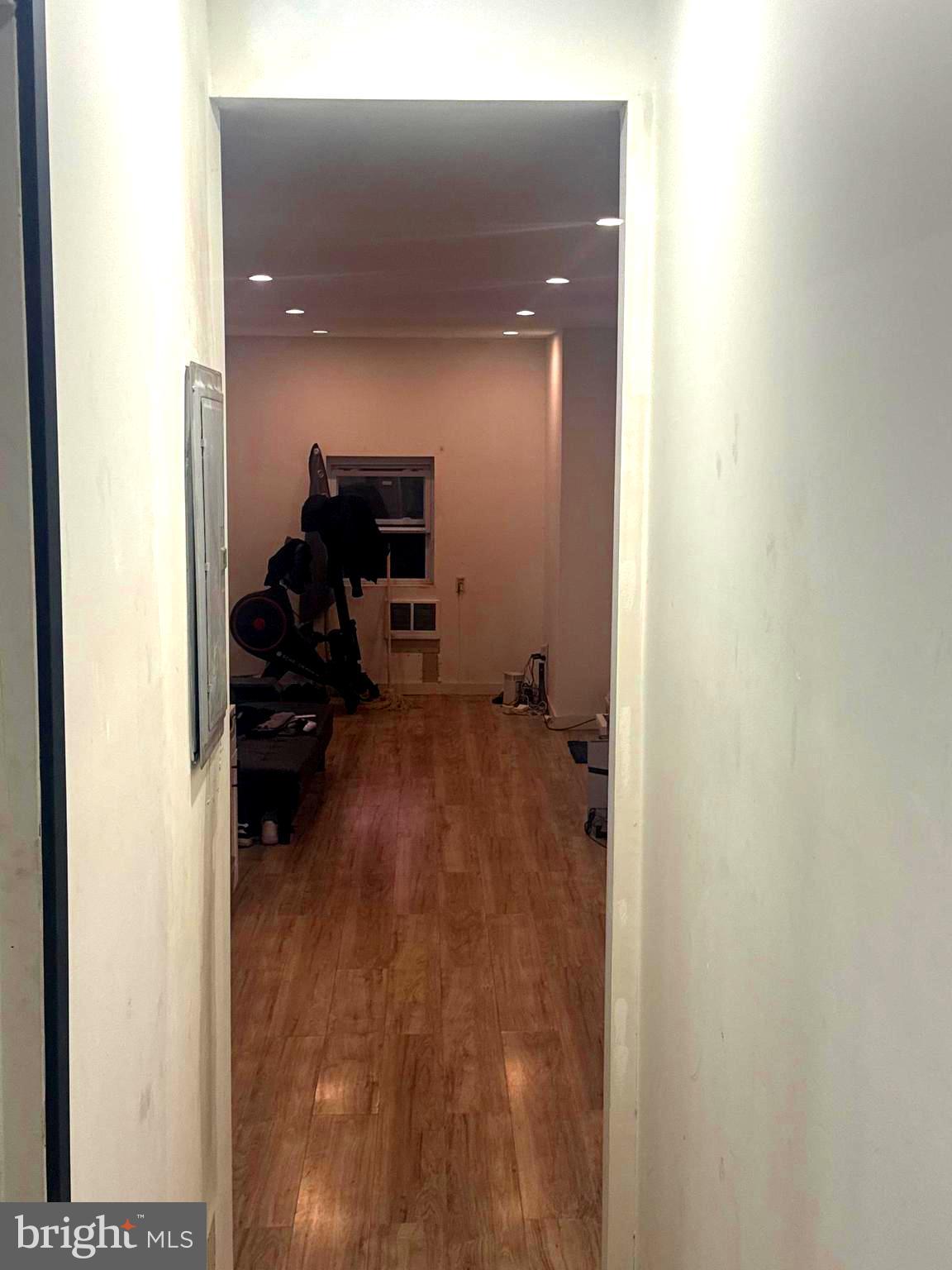 PHILADELPHIA (NORTHWEST) - Residential