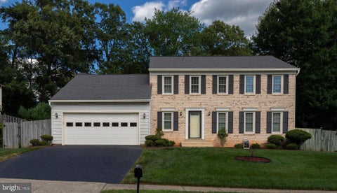 Photo of 9720 Aspen Hollow Way, FAIRFAX, VA 22032 (MLS # VAFX2321968)