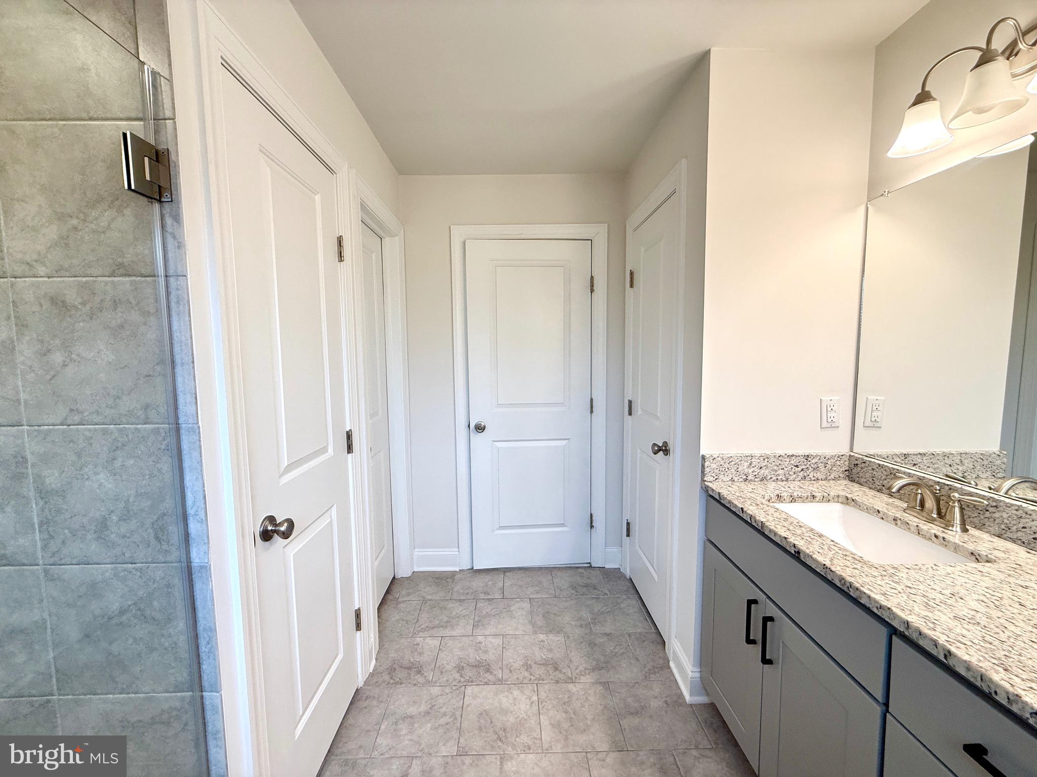 BROOKEFIELD - Residential