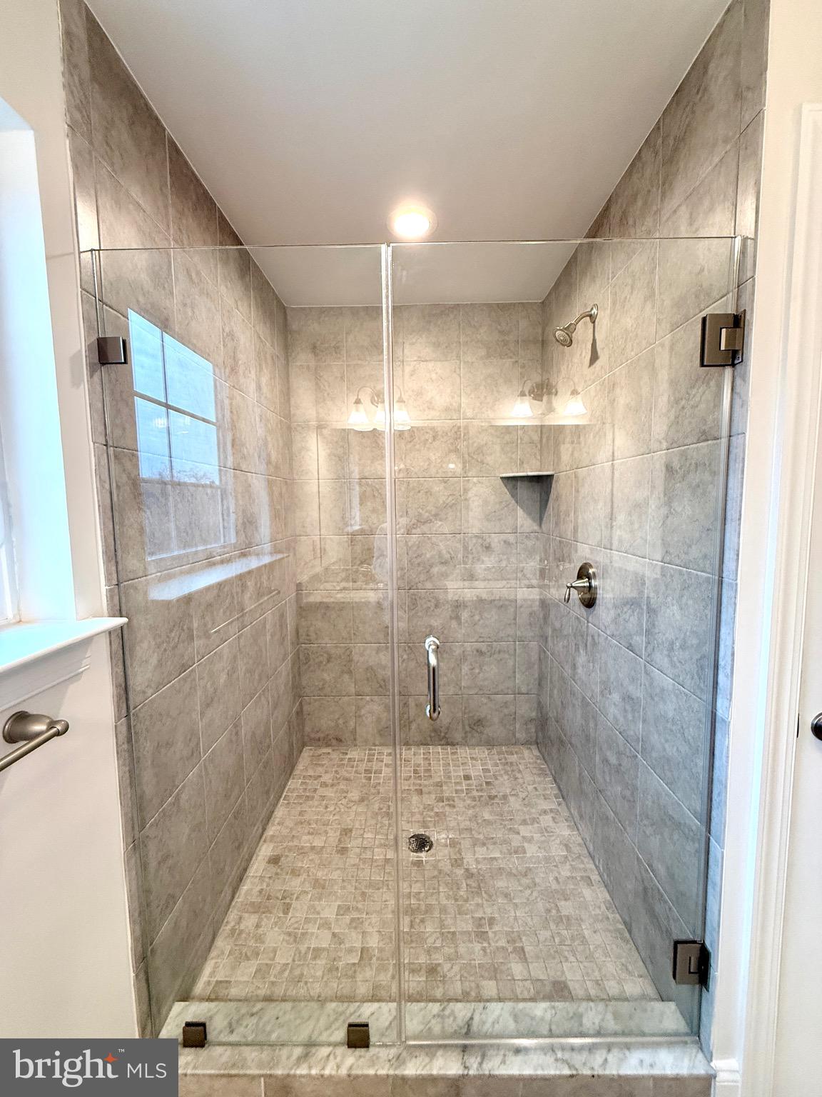 BROOKEFIELD - Residential