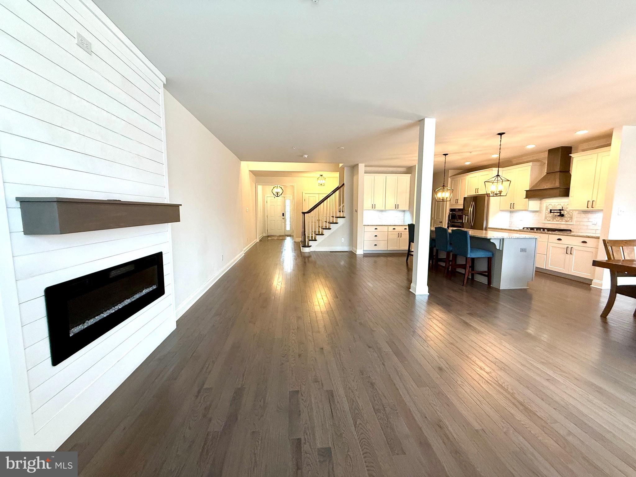 BROOKEFIELD - Residential