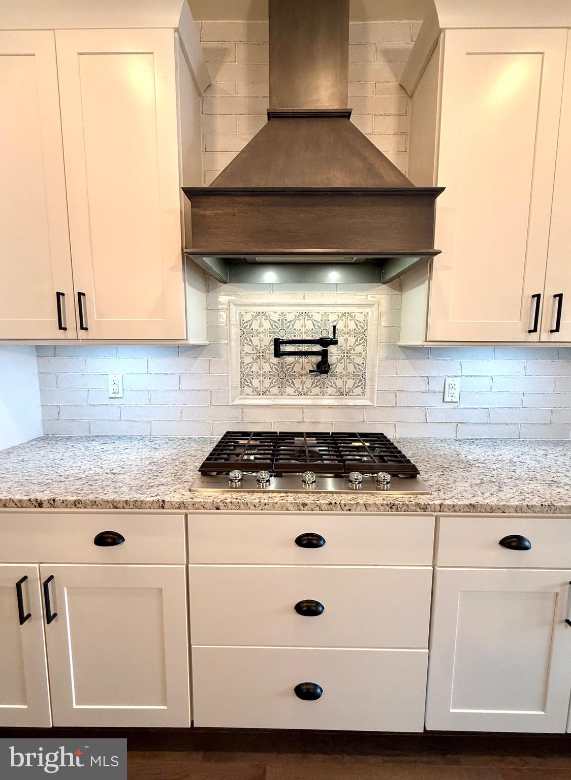 BROOKEFIELD - Residential