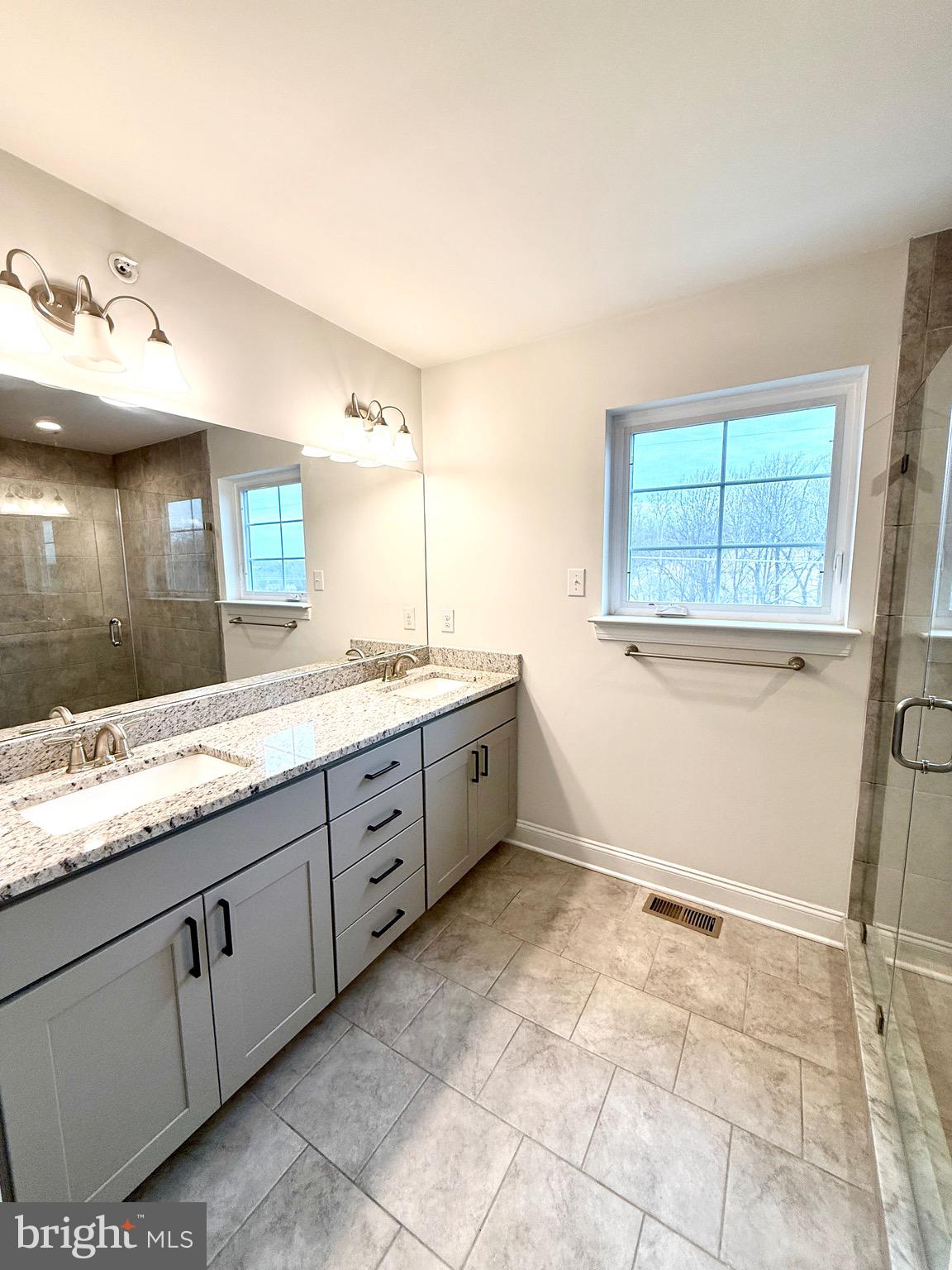 BROOKEFIELD - Residential