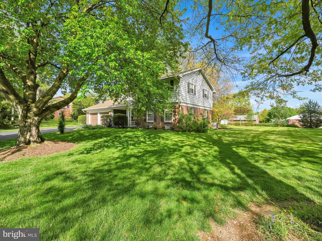 Photo of 100 BRUBAKER RD, LITITZ, PA 17543 (MLS # PALA2033836)