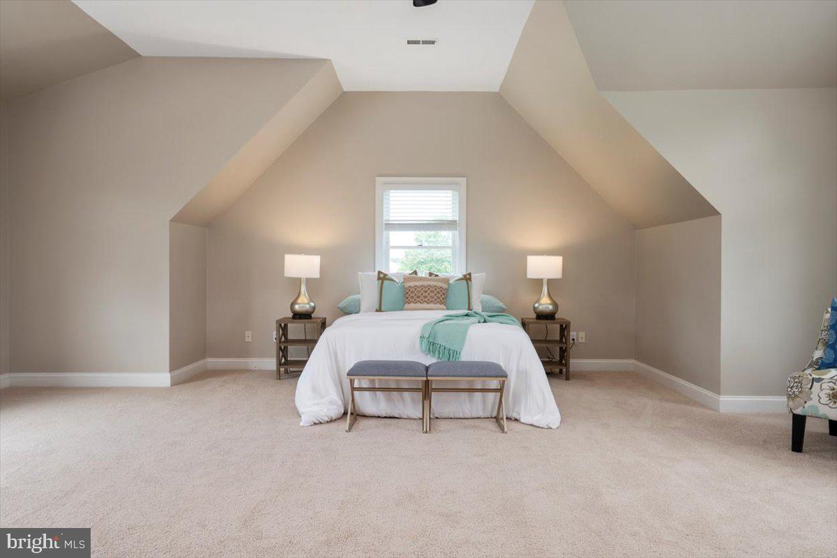 CLAIBORNE FARM - Residential