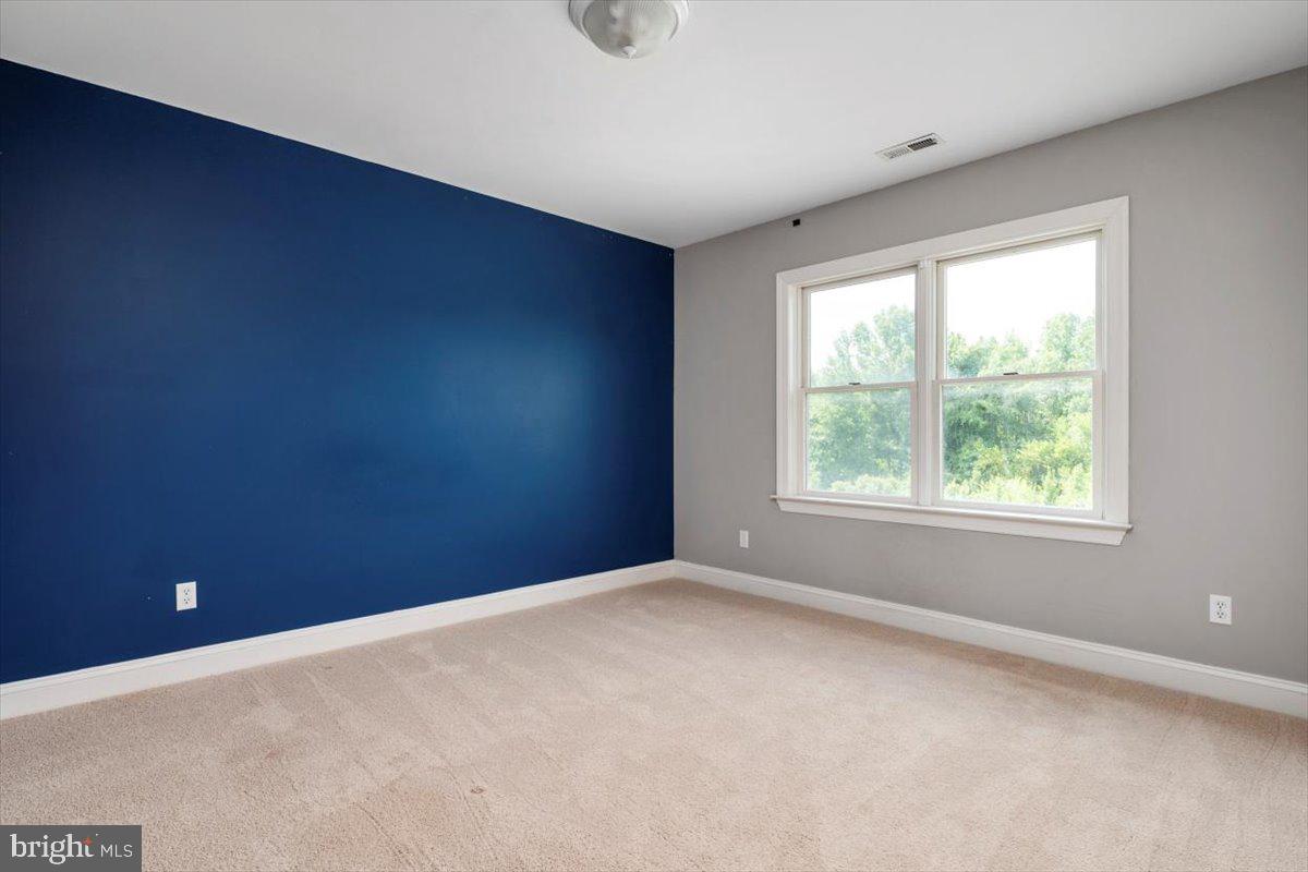 CLAIBORNE FARM - Residential