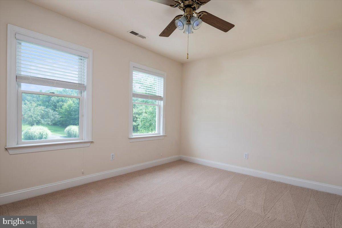 CLAIBORNE FARM - Residential