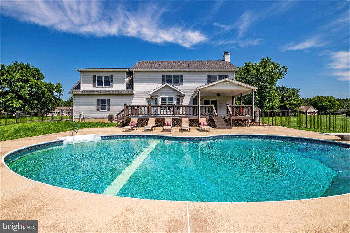 CLAIBORNE FARM - Residential