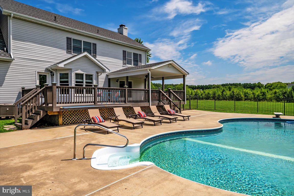 CLAIBORNE FARM - Residential