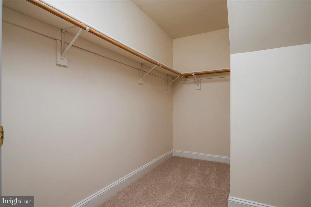 CLAIBORNE FARM - Residential