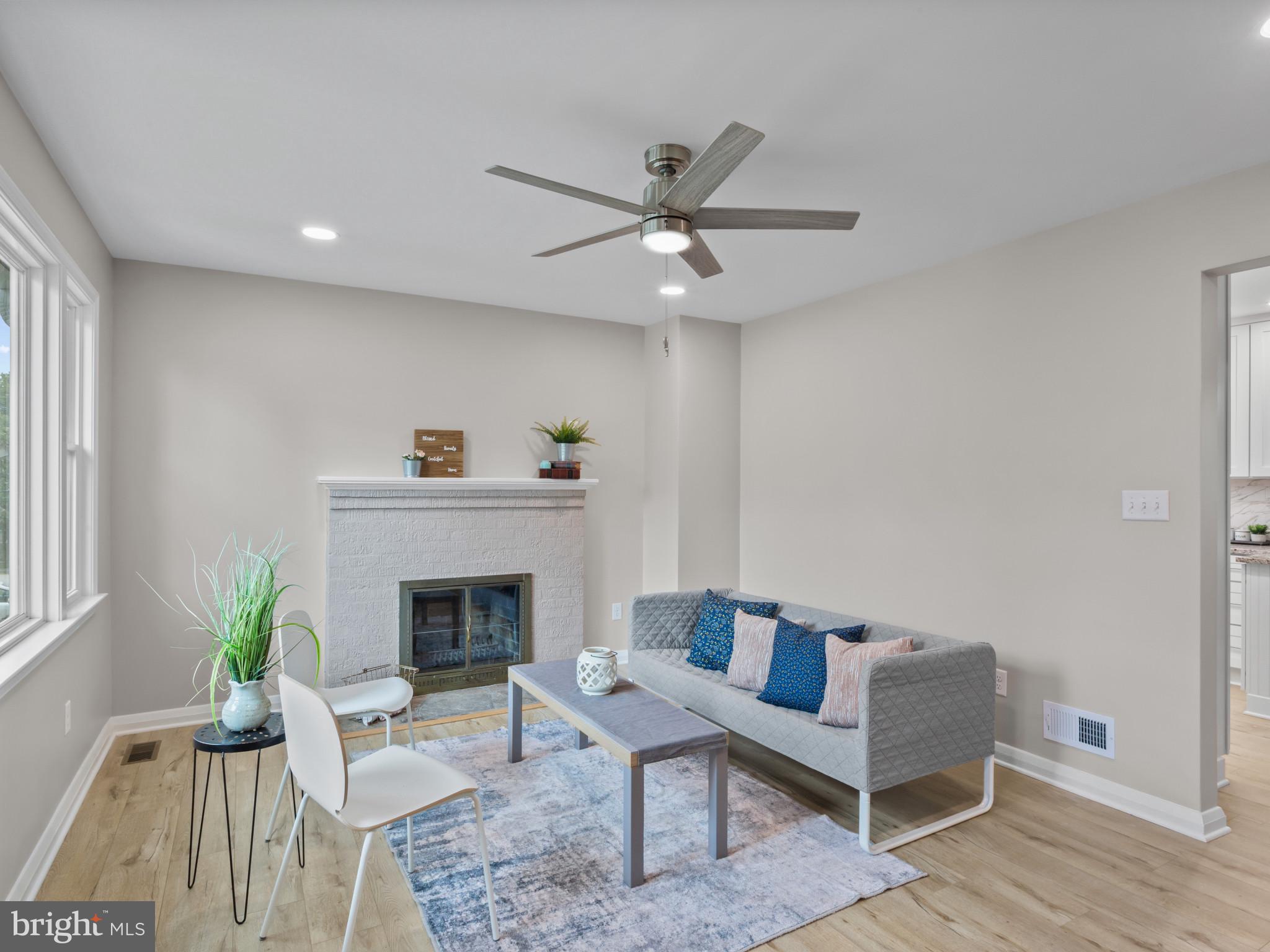 203 WILLOW LANE