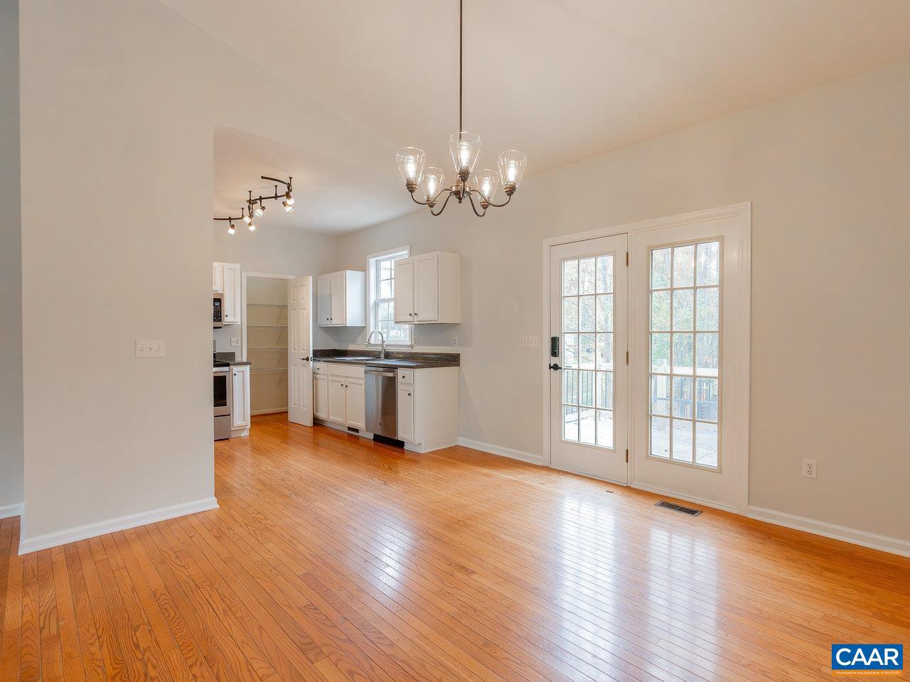 GREEN ACRES - Residential