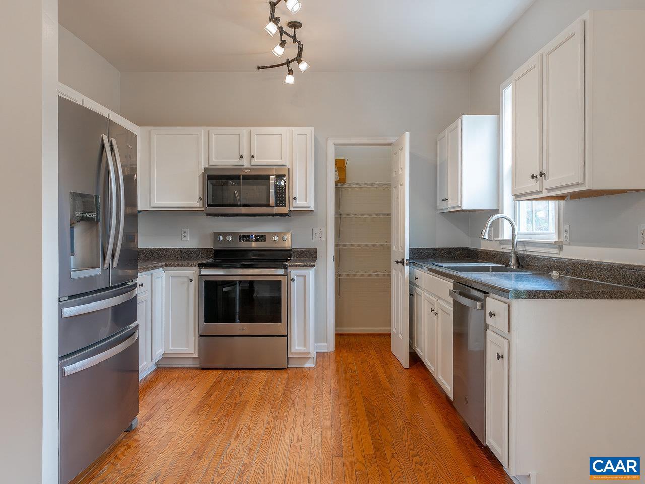 GREEN ACRES - Residential