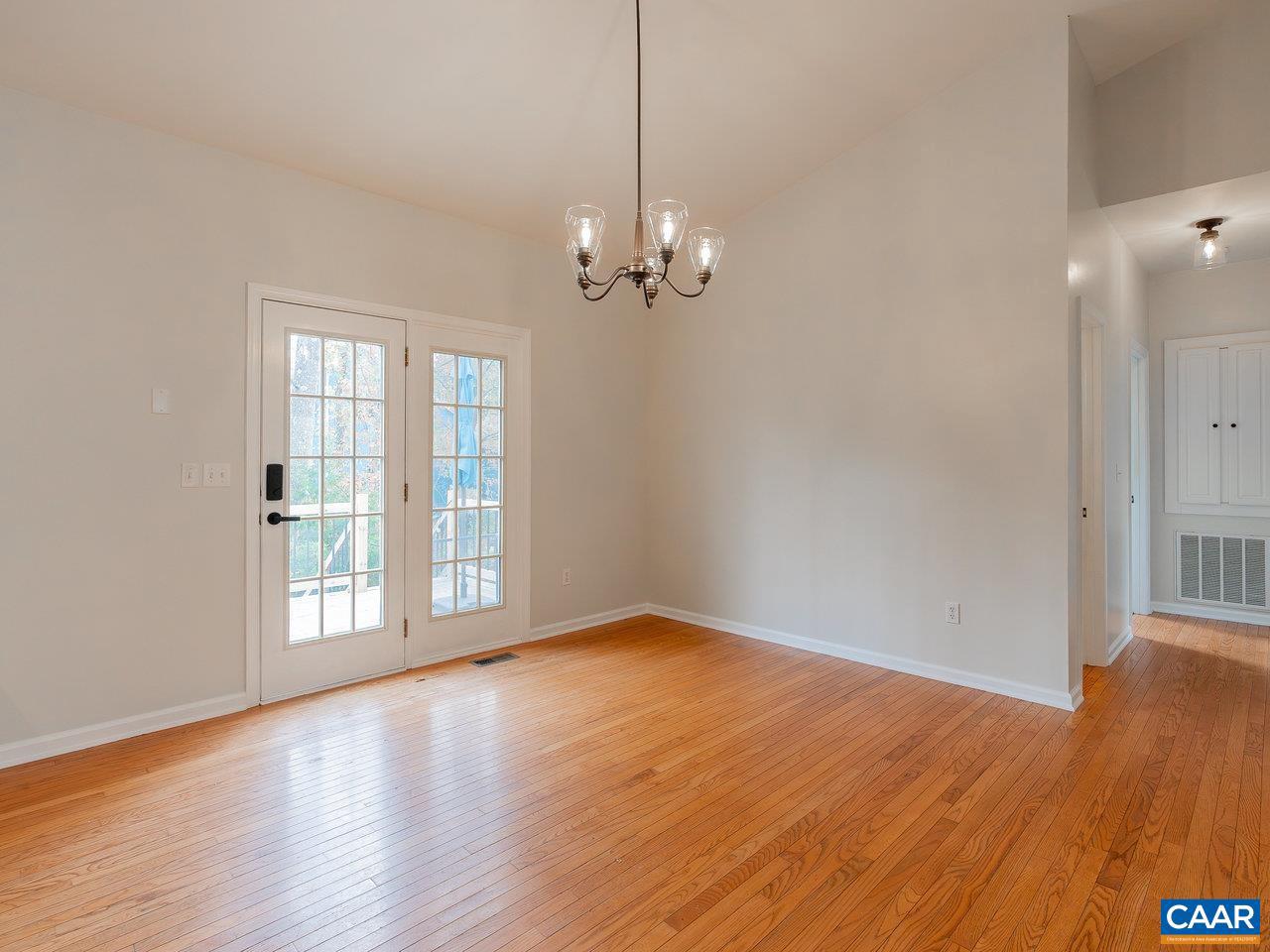 GREEN ACRES - Residential