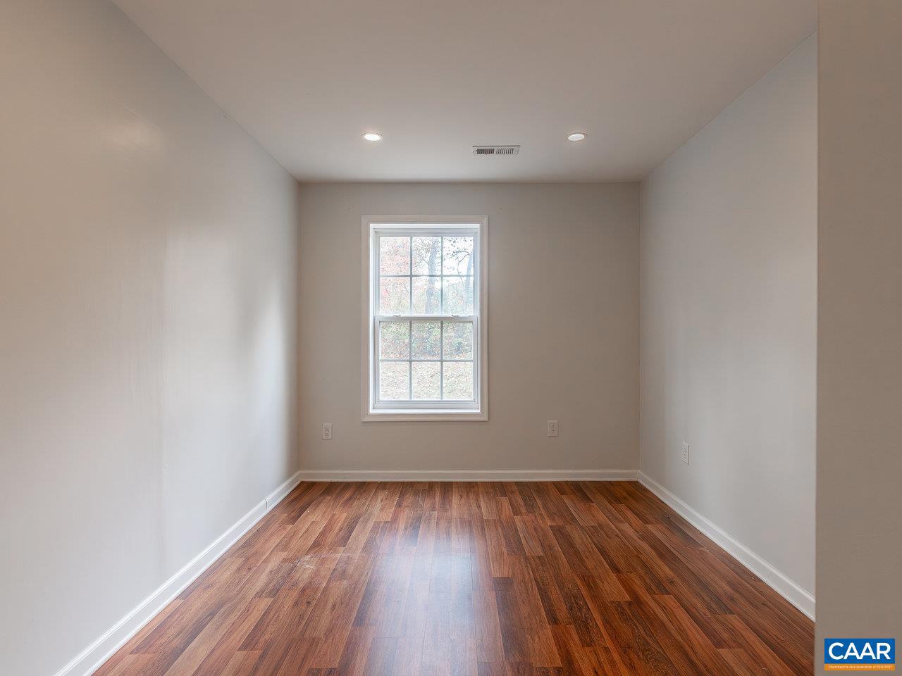 GREEN ACRES - Residential