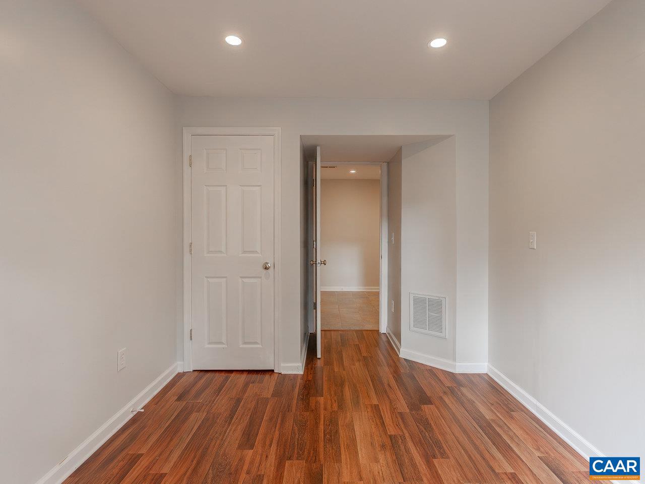 GREEN ACRES - Residential