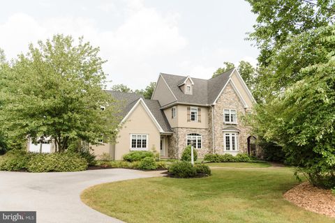 Photo of 521 Meetinghouse Road, GAP, PA 17527 (MLS # PALA2084162)