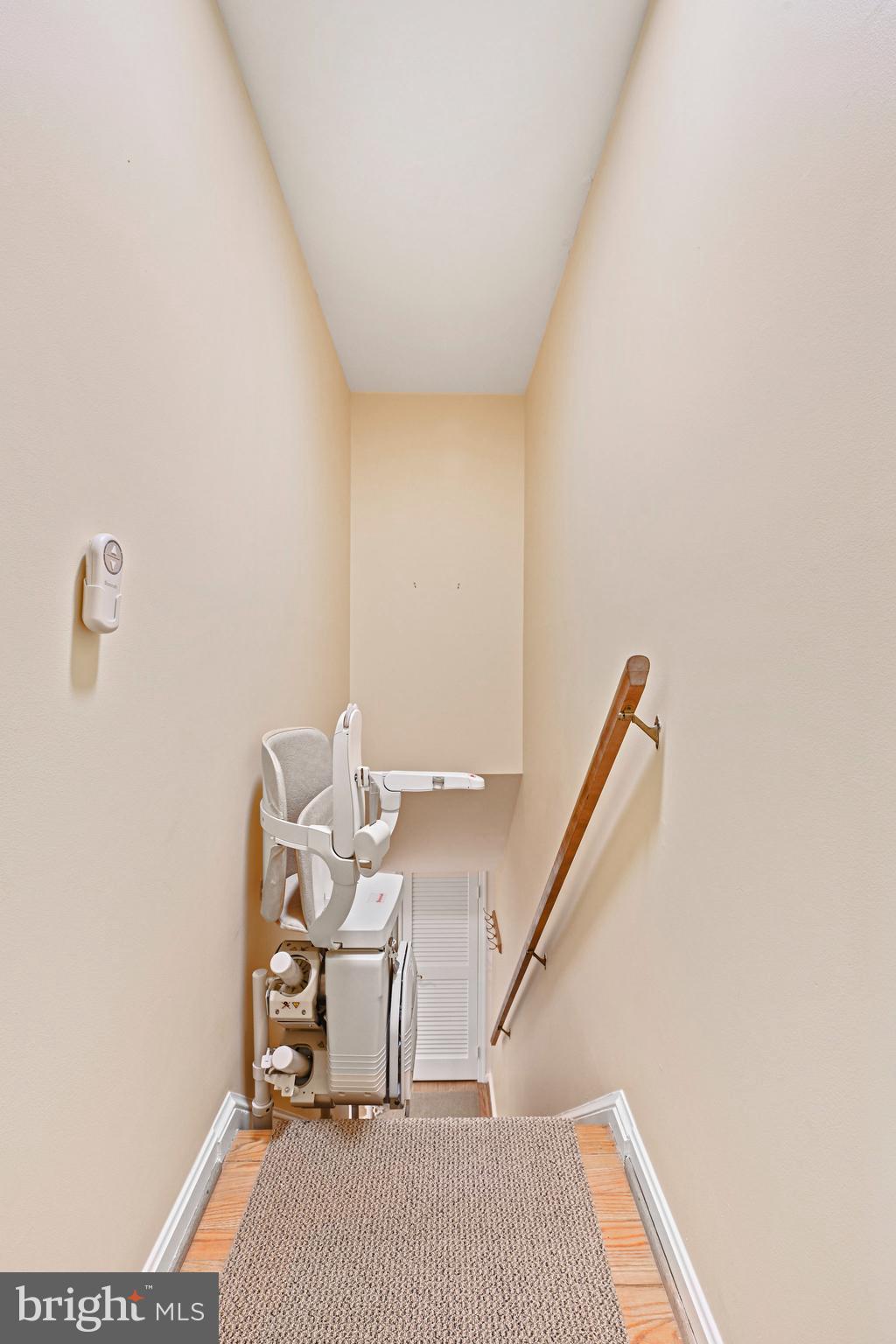 KINGS MANOR TOWNE HOUSES - Residential