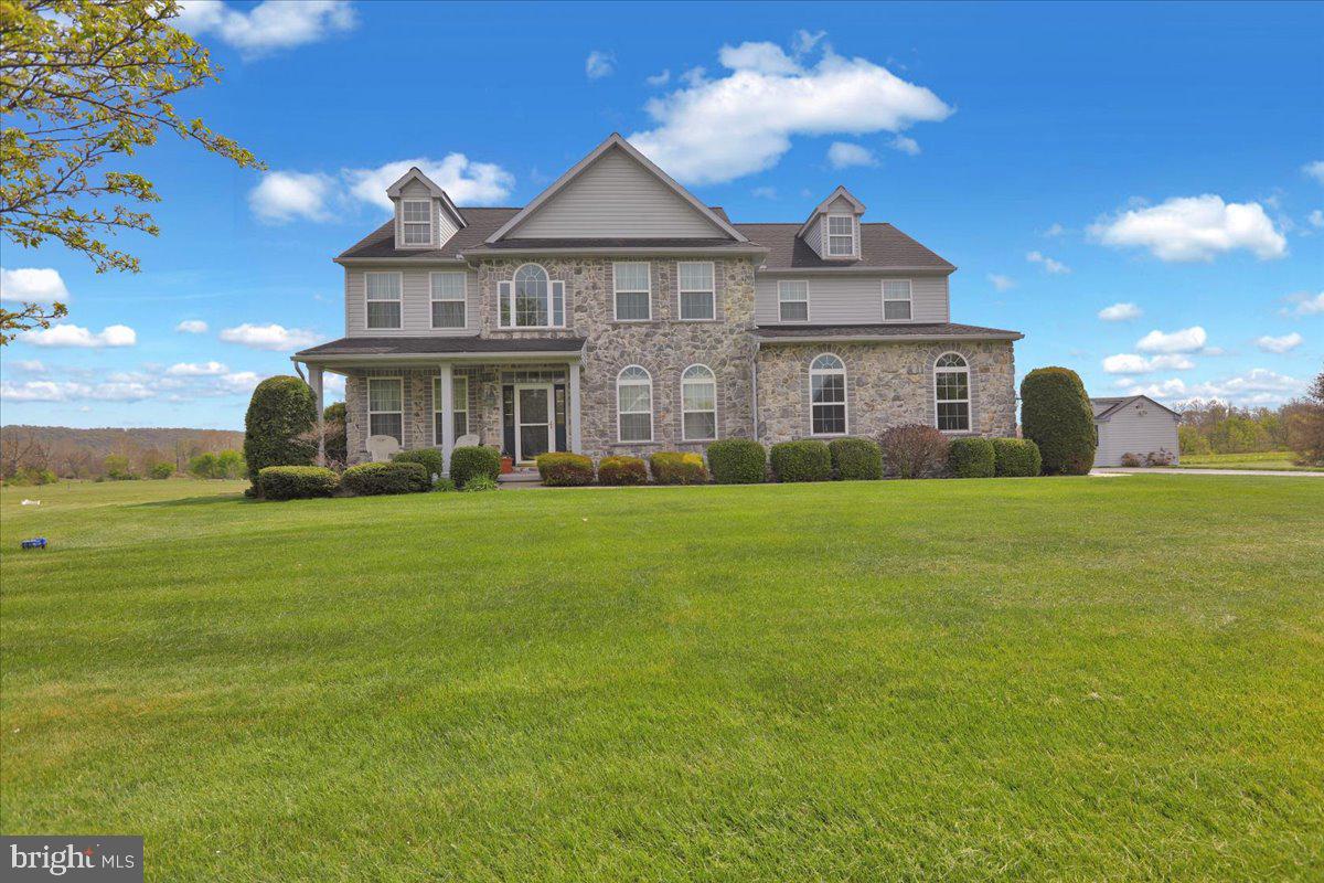 MIDDLECREEK FARMS - Residential