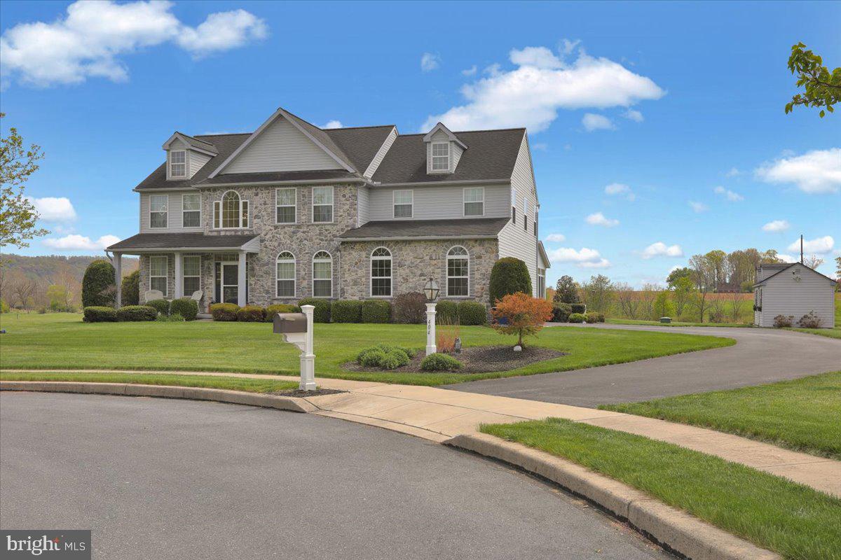 MIDDLECREEK FARMS - Residential