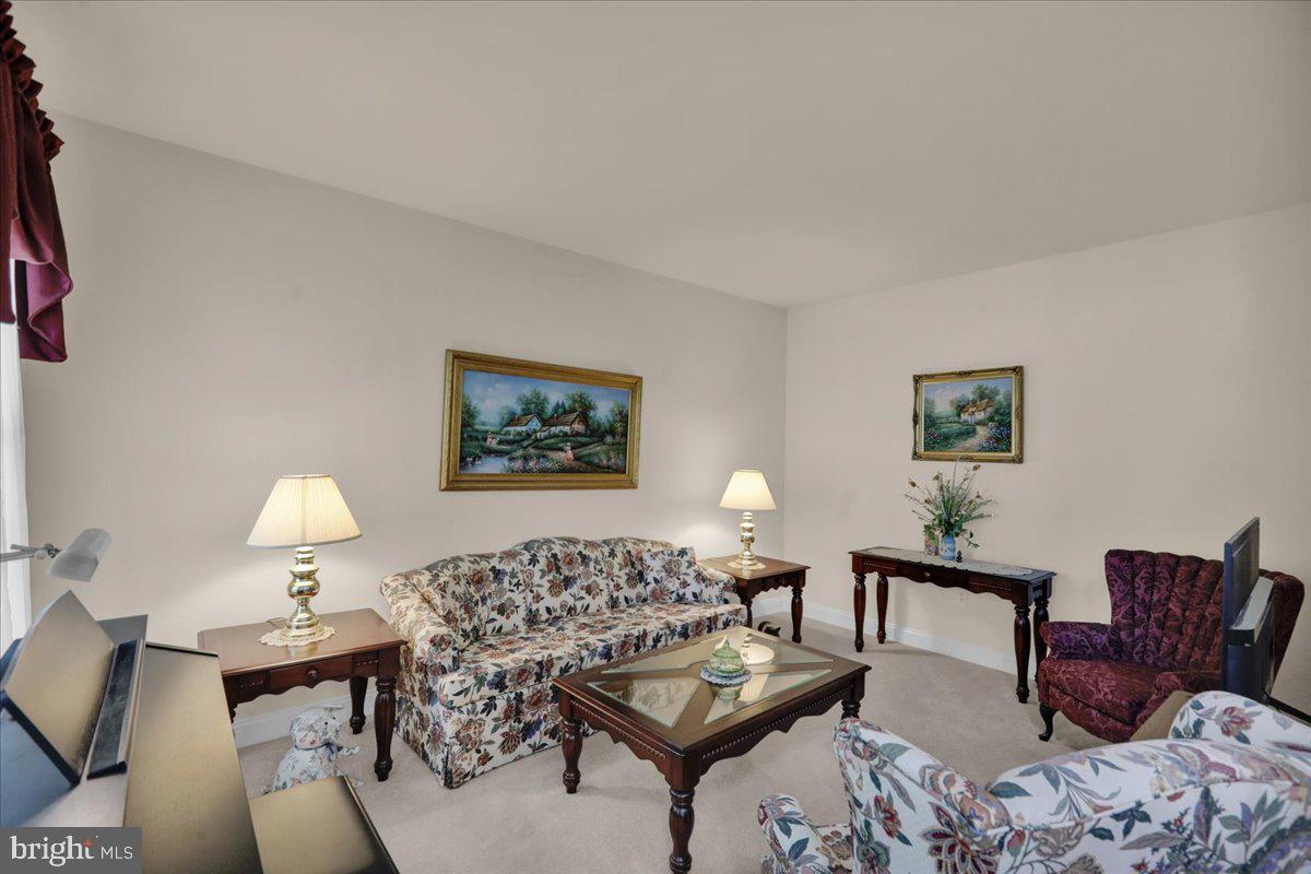 MIDDLECREEK FARMS - Residential