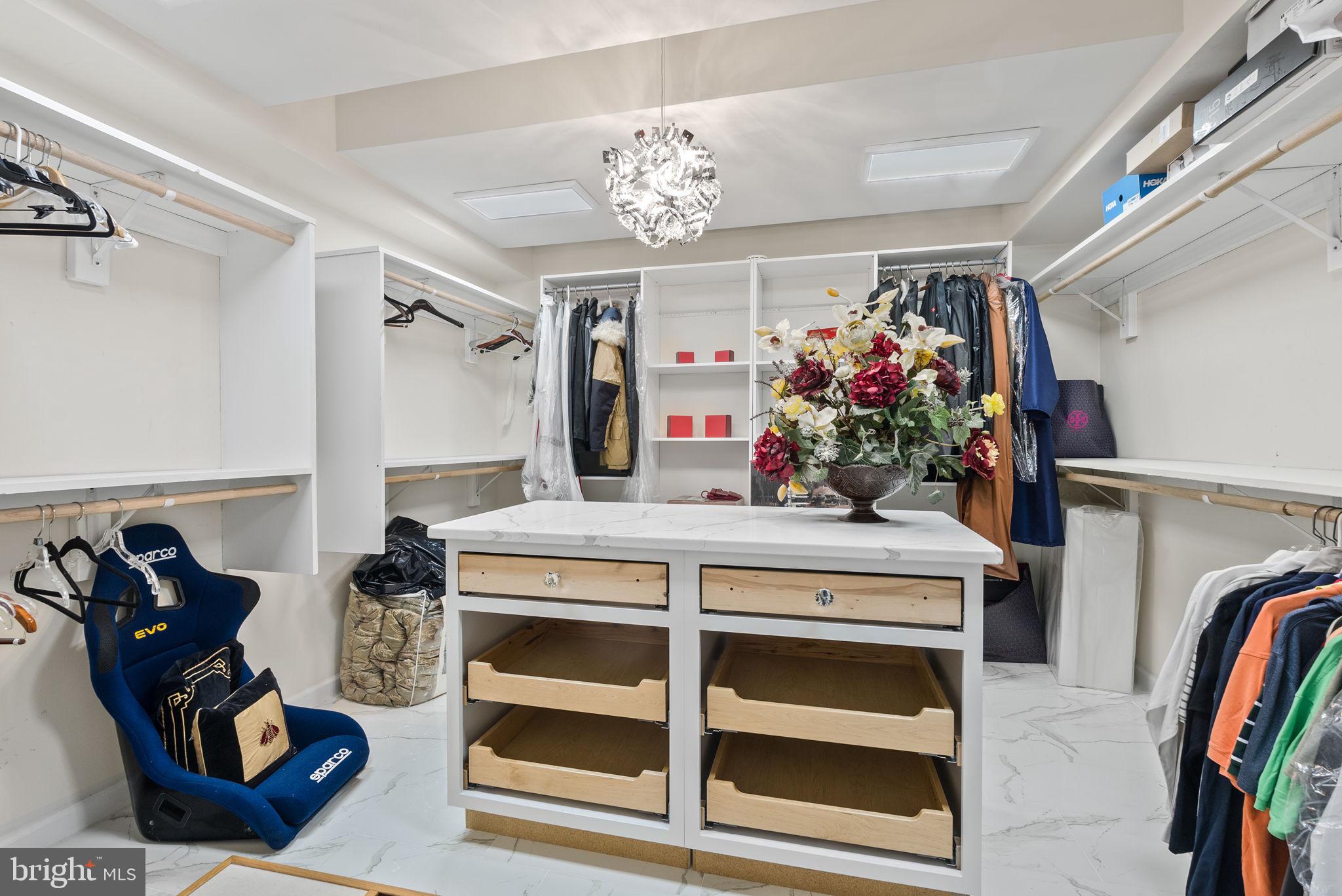 MANTUA - Residential