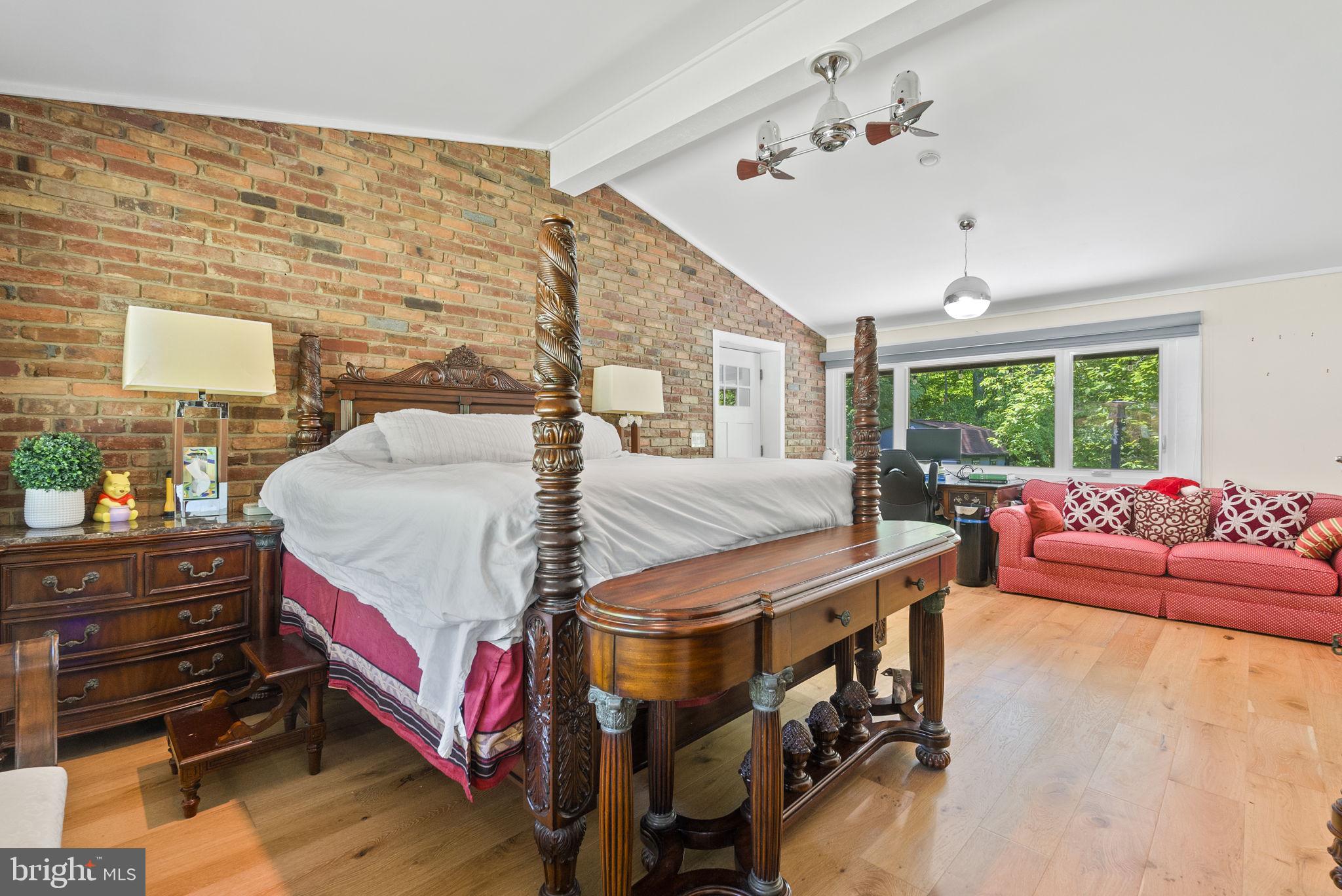 MANTUA - Residential