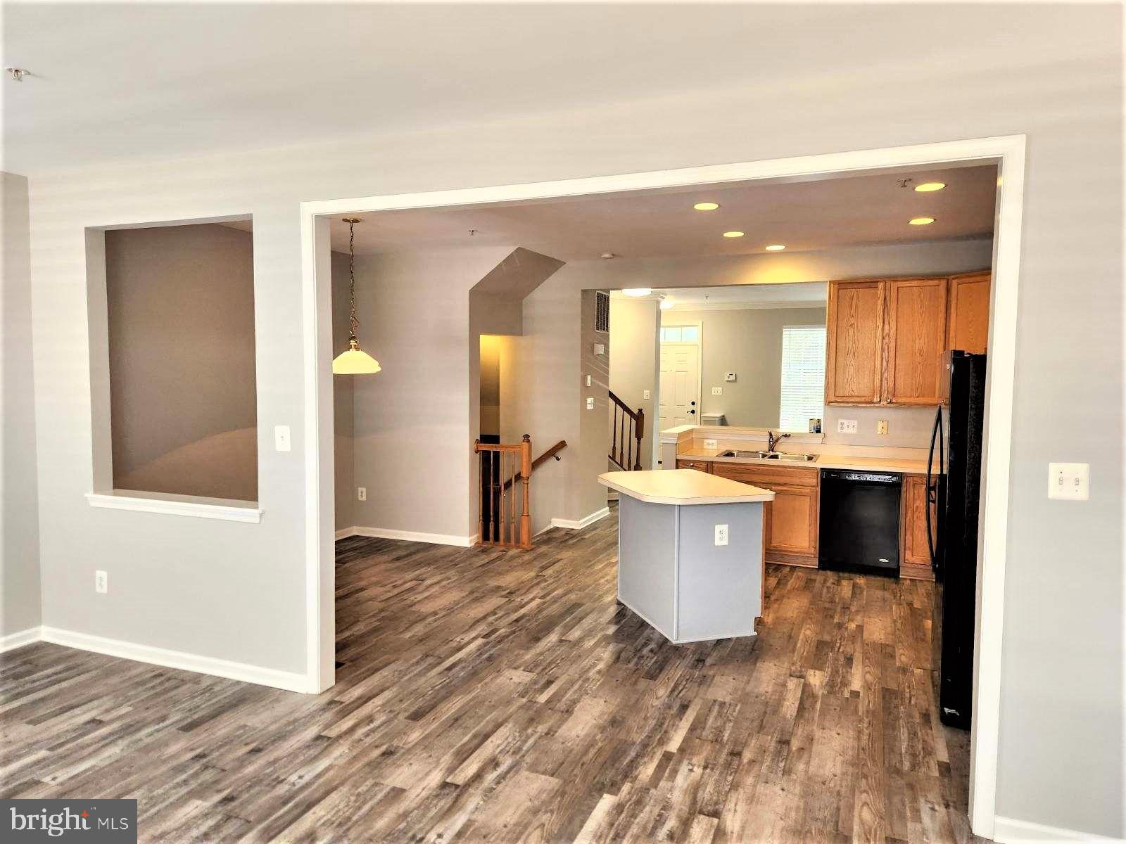 VILLAGES OF URBANA - Residential Lease