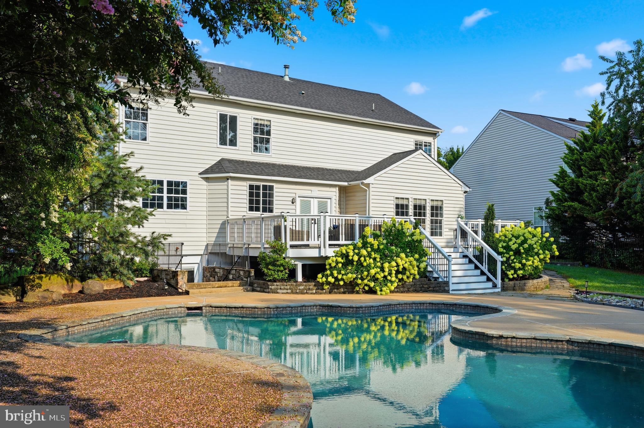 22082 WATER RUN COURT