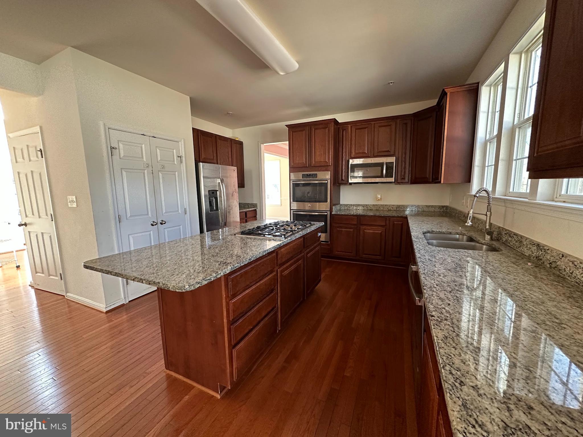 KINGSVIEW SUB - Residential