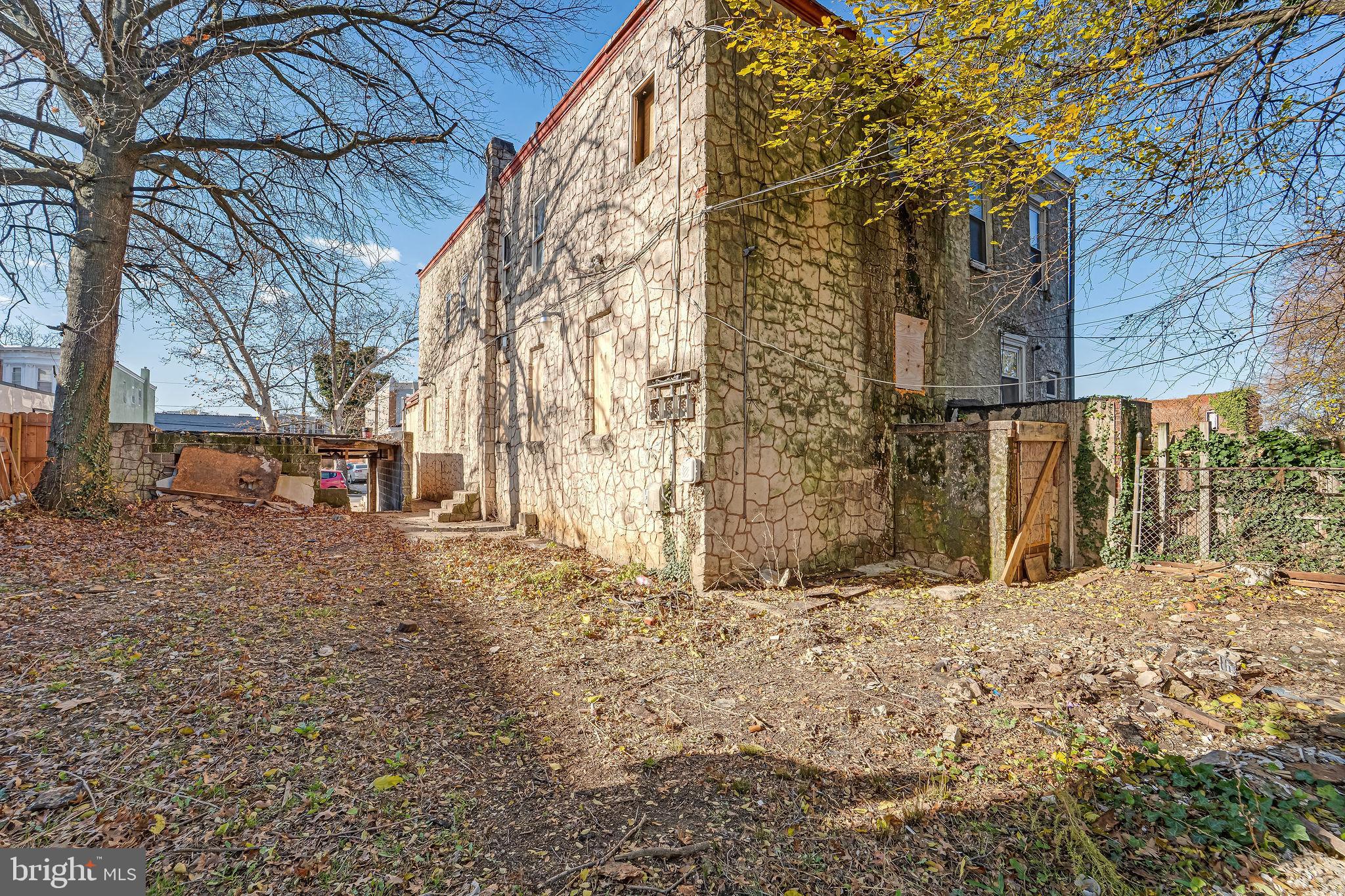 1326 PRINCESS AVENUE