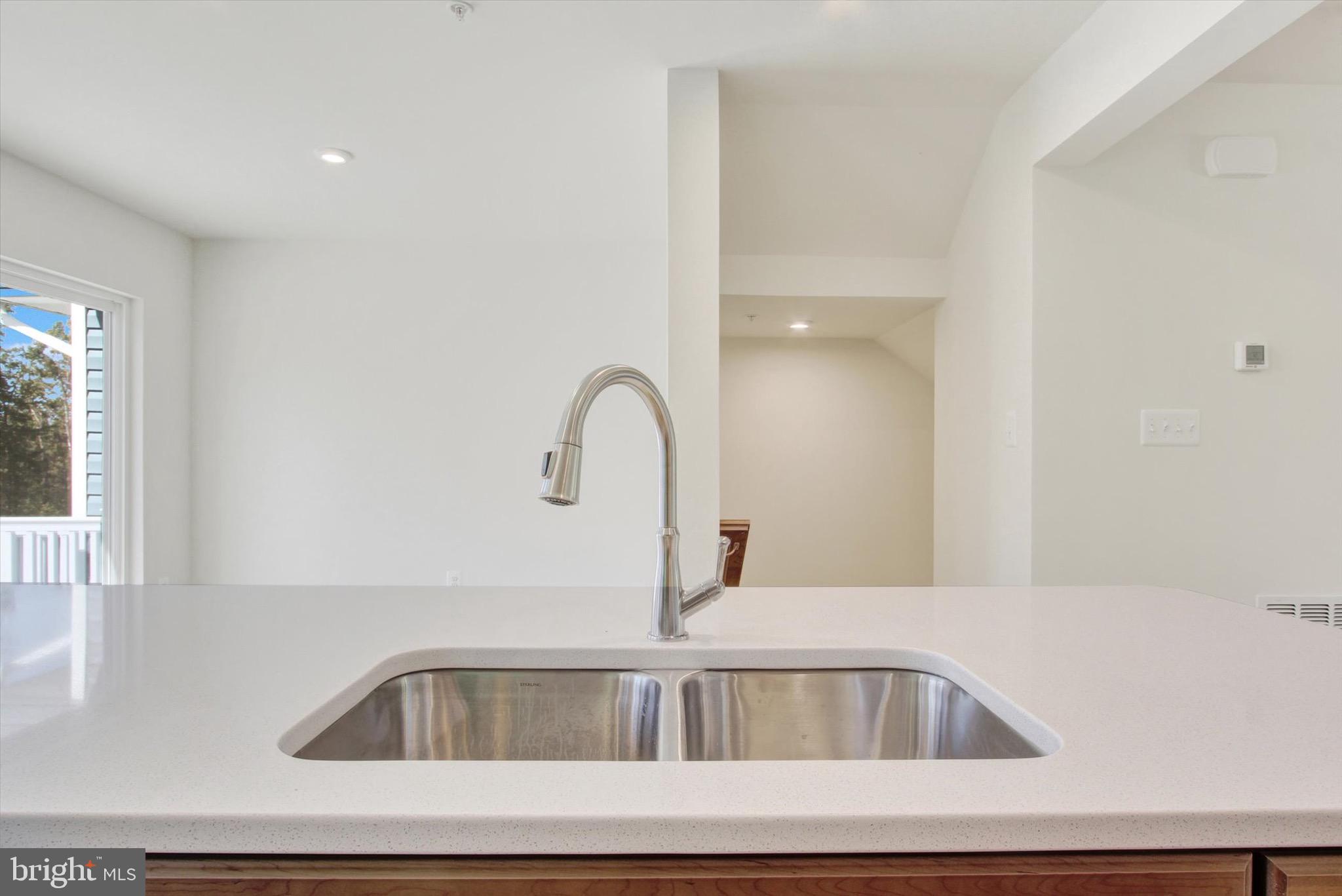 HOMESTEAD ACRES - Residential Lease