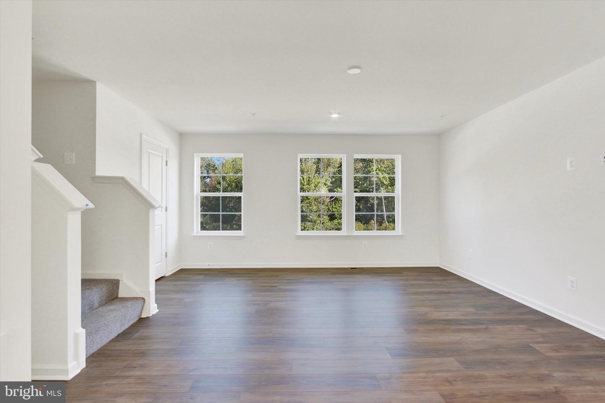 HOMESTEAD ACRES - Residential Lease