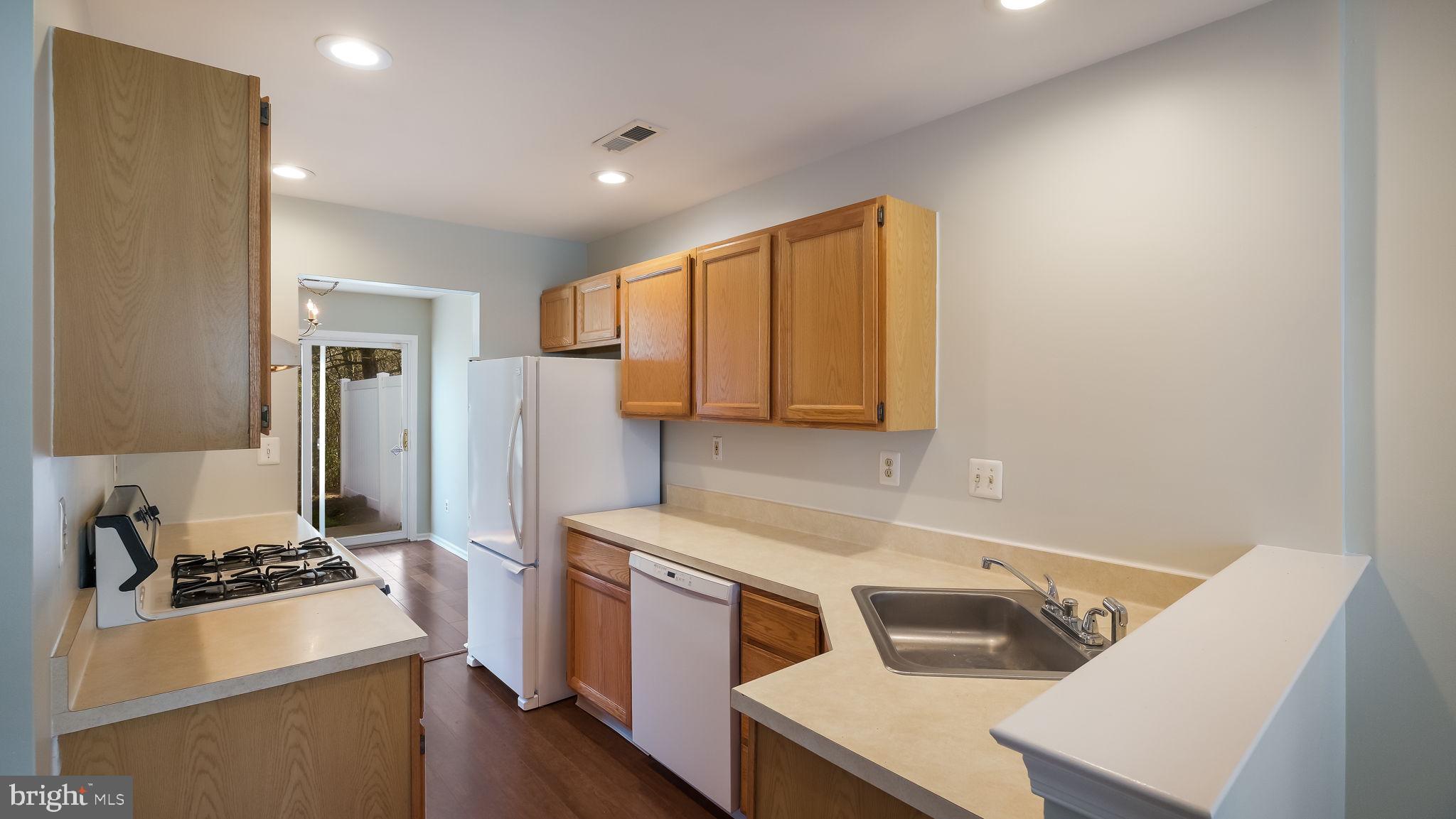 BROOKSTONE - Residential