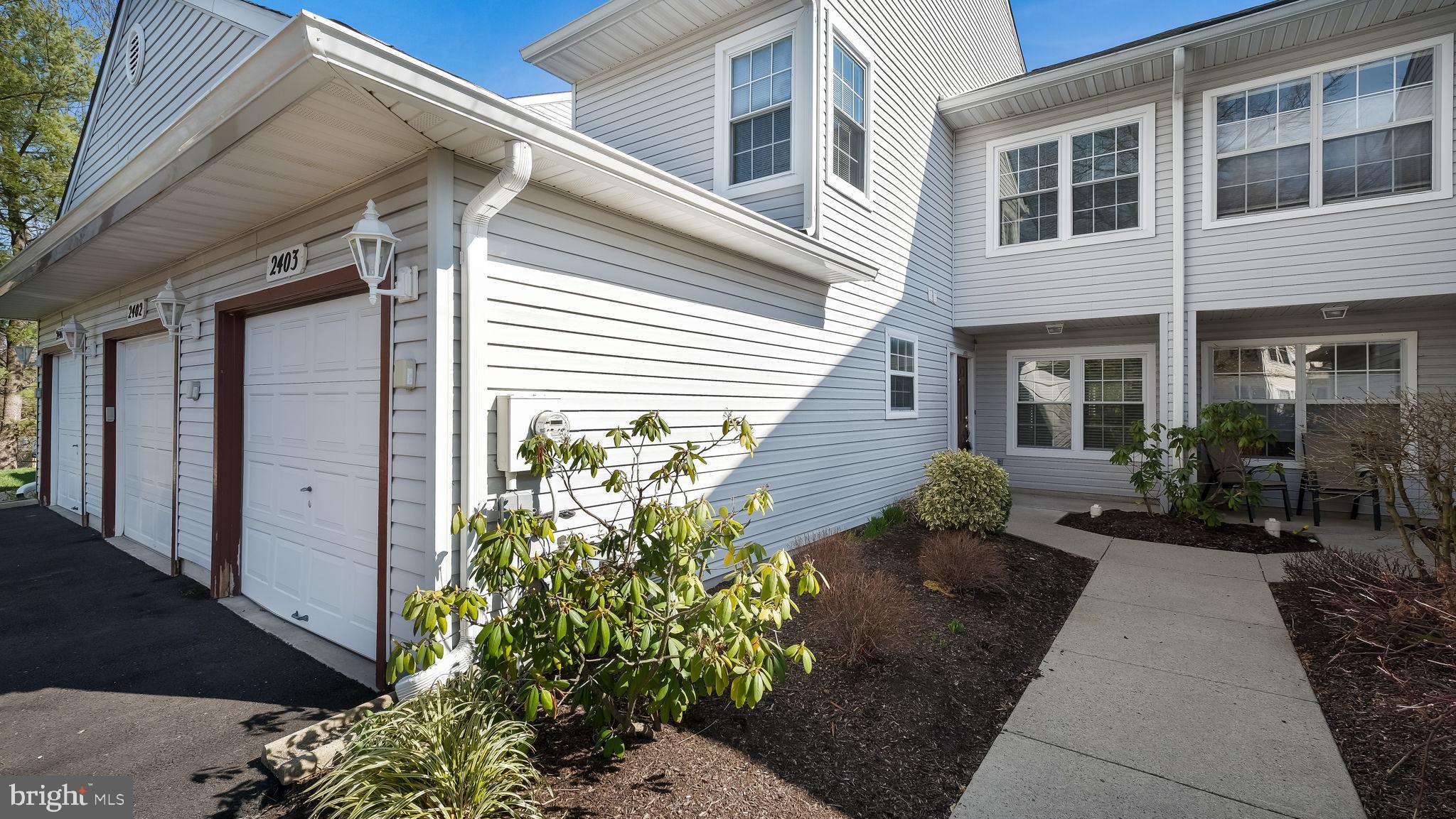 BROOKSTONE - Residential