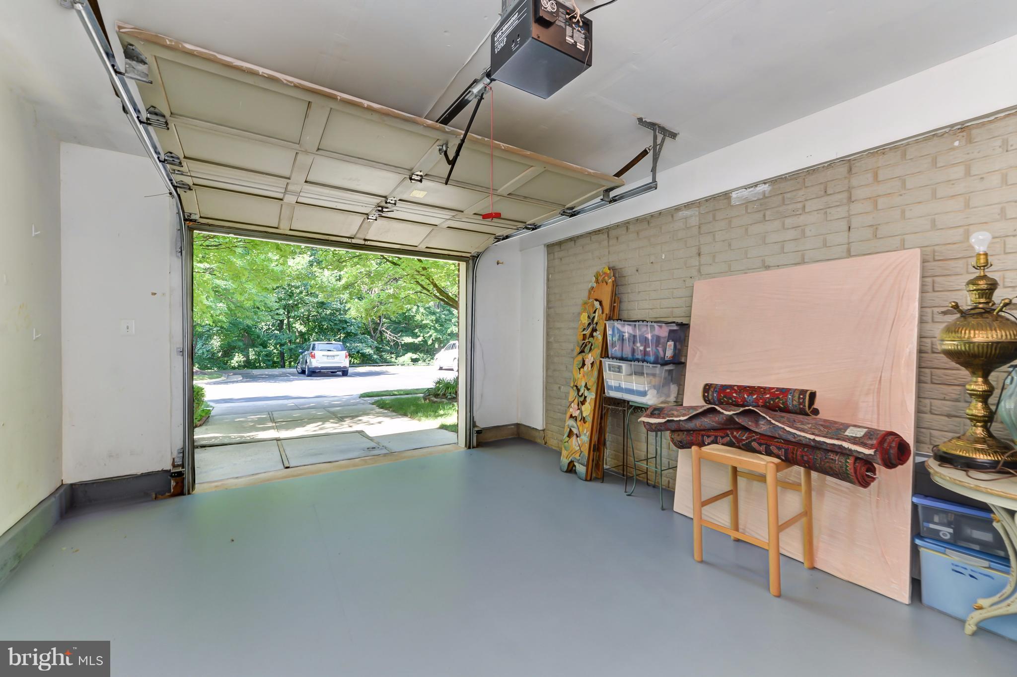 RANDOM HILLS LAND BAY - Residential