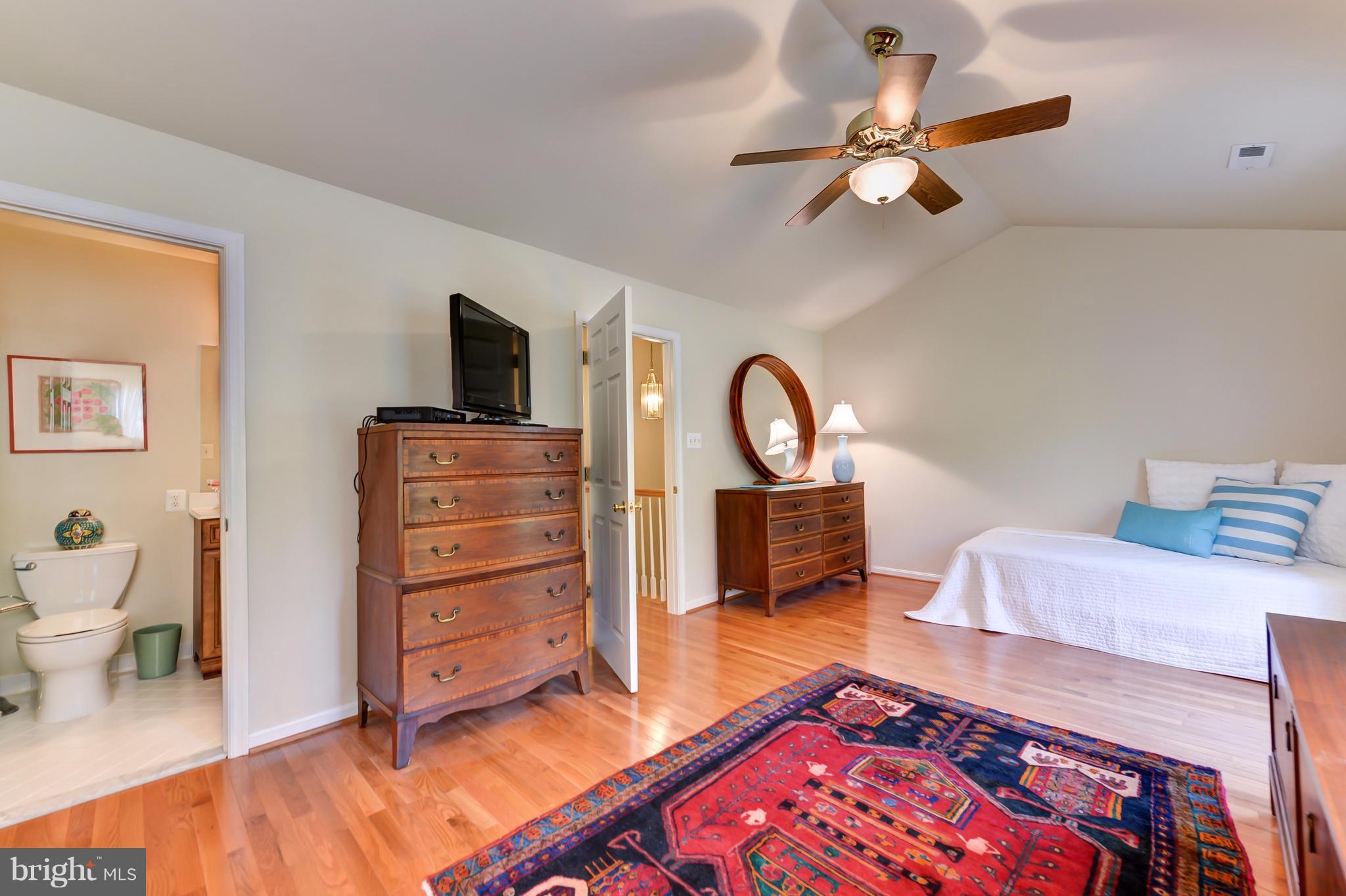 RANDOM HILLS LAND BAY - Residential