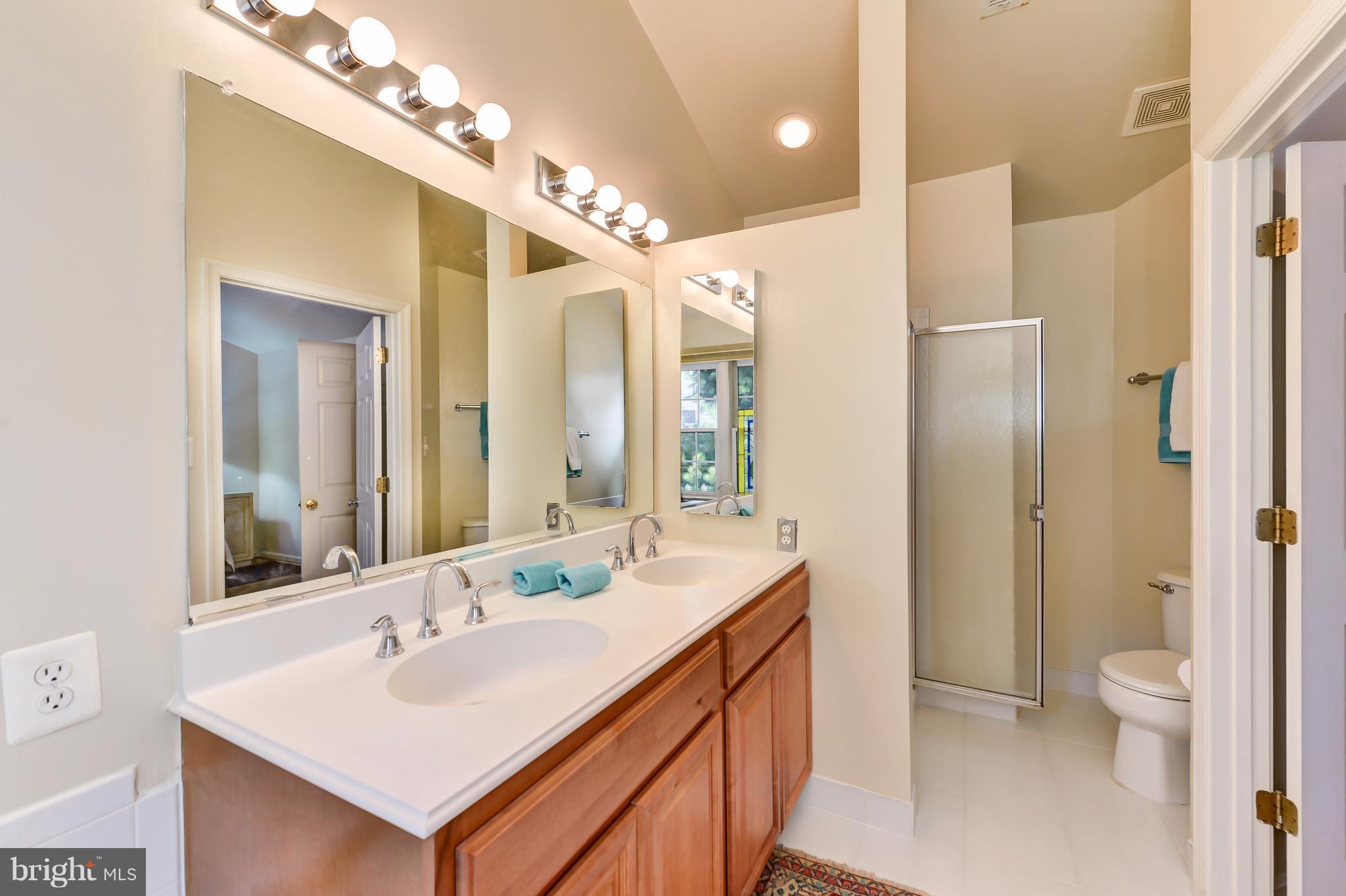 RANDOM HILLS LAND BAY - Residential