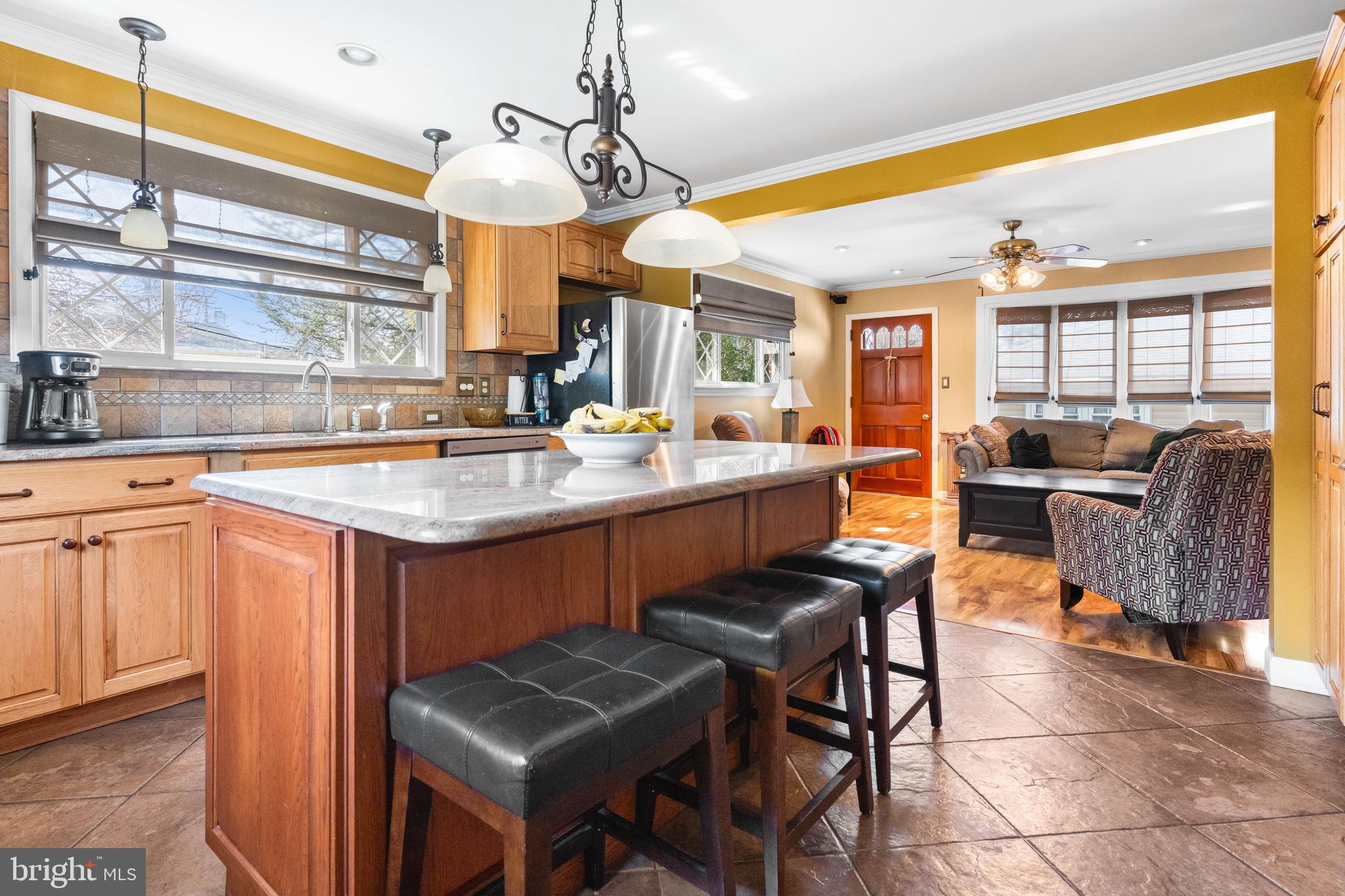 ROSLYN - Residential