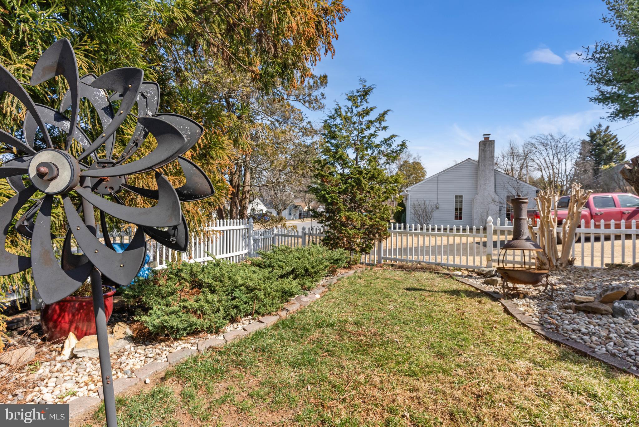 ROSLYN - Residential