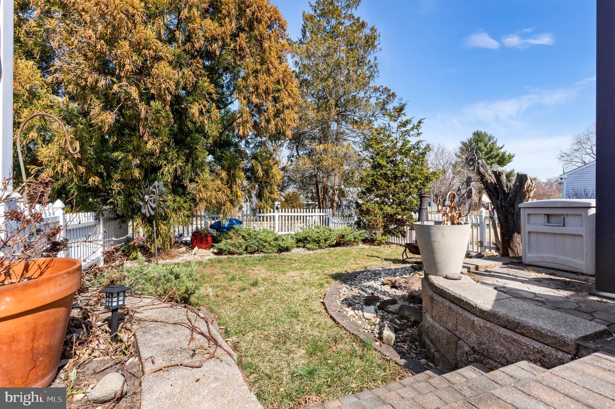 ROSLYN - Residential