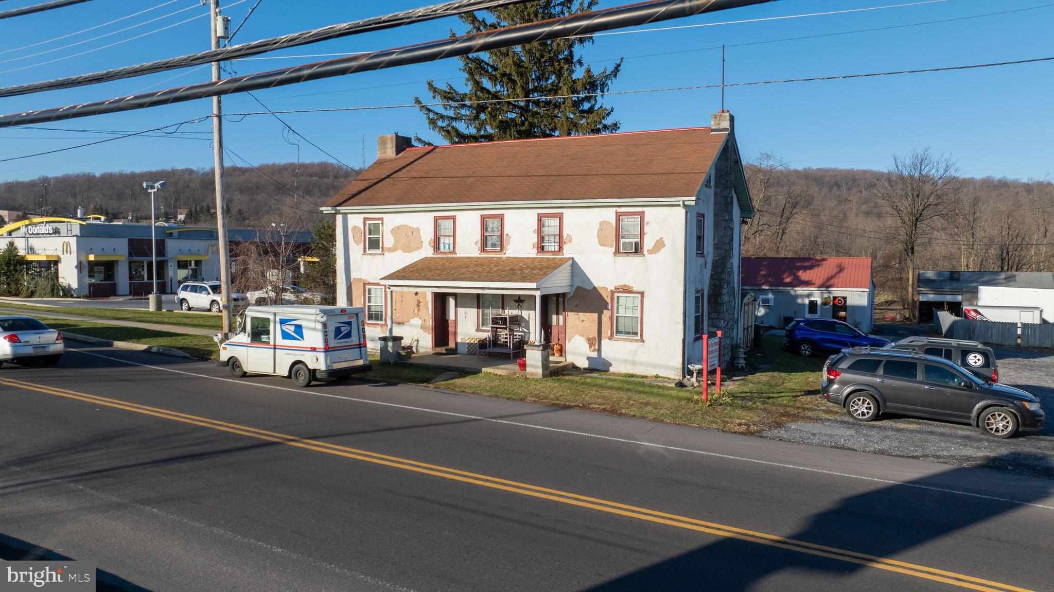 878 E MAIN STREET