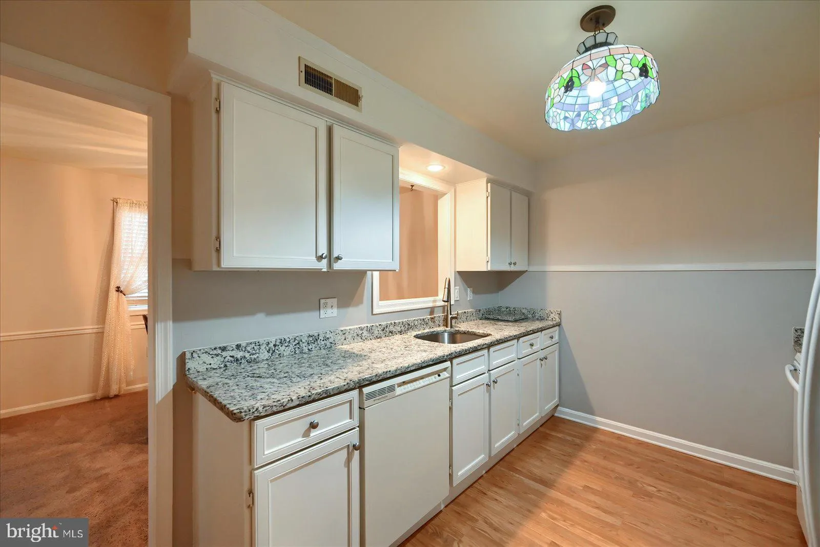 York, Pennsylvania 17402, United States, 2 Bedrooms Bedrooms, ,2 BathroomsBathrooms,Residential,Pending,99604