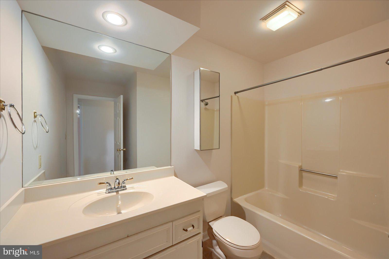 FAYFIELD - Residential