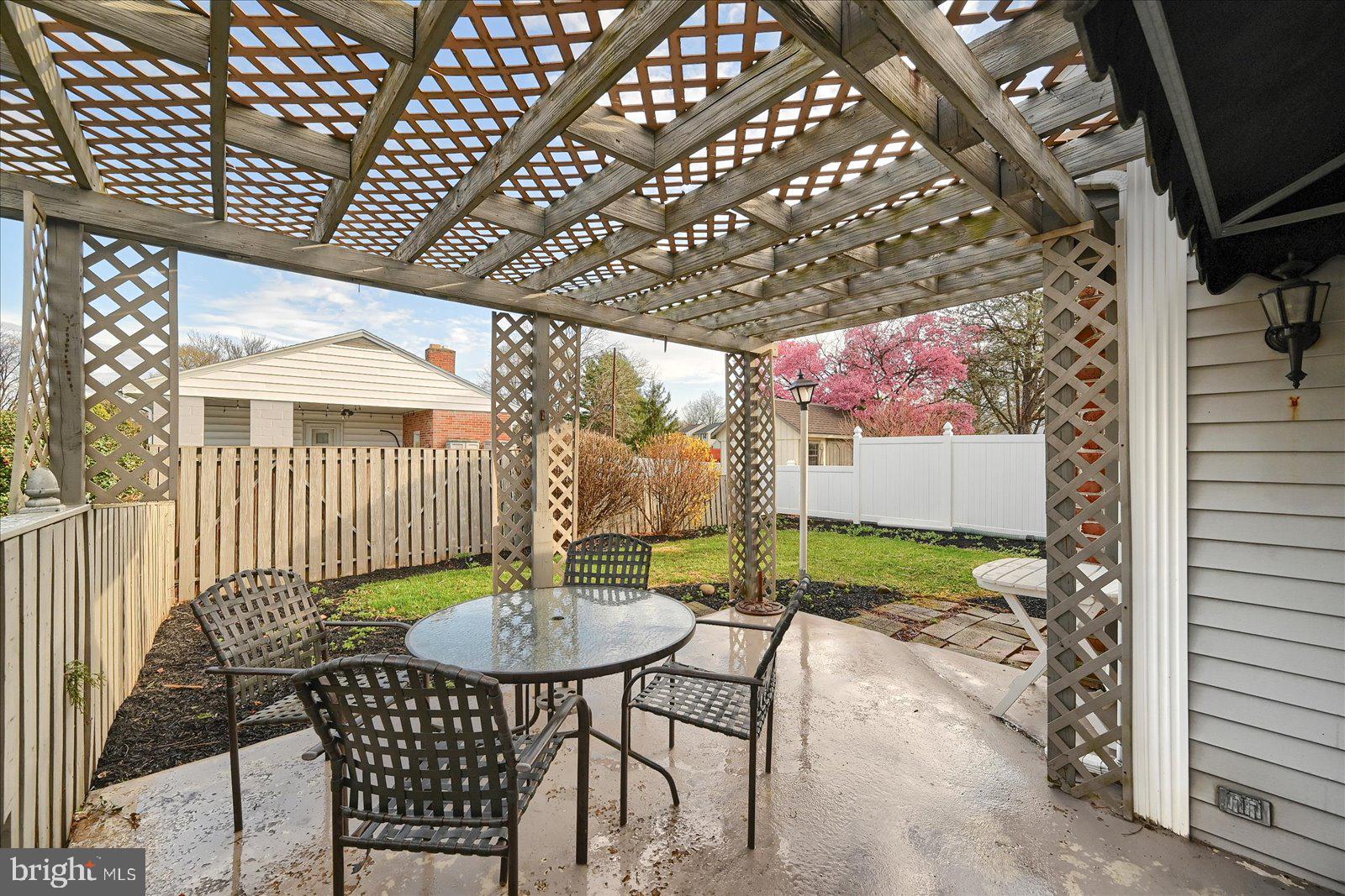 FAYFIELD - Residential