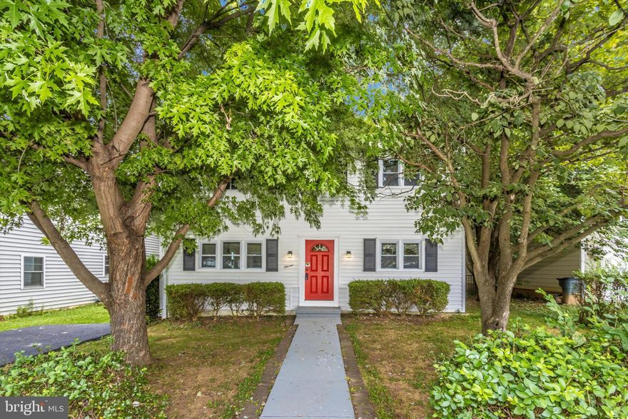 LOCATION!!! Fall in love with this BEAUTIFULLY renovated home in the Heart of Montgomery County with quick access to 355 and 270. MOVE-IN-READY! This home offers 3 BIG Bedrooms 2 Master Suite with Loft, 2 Full Bathrooms on the Upper Level and 1 HalfBath on the Main Level, a large living room, and much more. Several upgrades – Several recessed lights, NEW Stainless Steel Appliances, New Hardwood Flooring on the Main Level and Luxury Vinyl on the Upper Level. NEW Washer/Dryer, NEW HVAC, Luxury Bathrooms with new Vanities, Freshly painted, Beautiful backyard. Outdoor area is perfect for entertaining, spacious lot with a NEW Driveway. Quiet neighborhood yet convenient to 270 & 495. Come see this beauty in person! Seller will provide 1 year Home Warranty for ASIS offer.