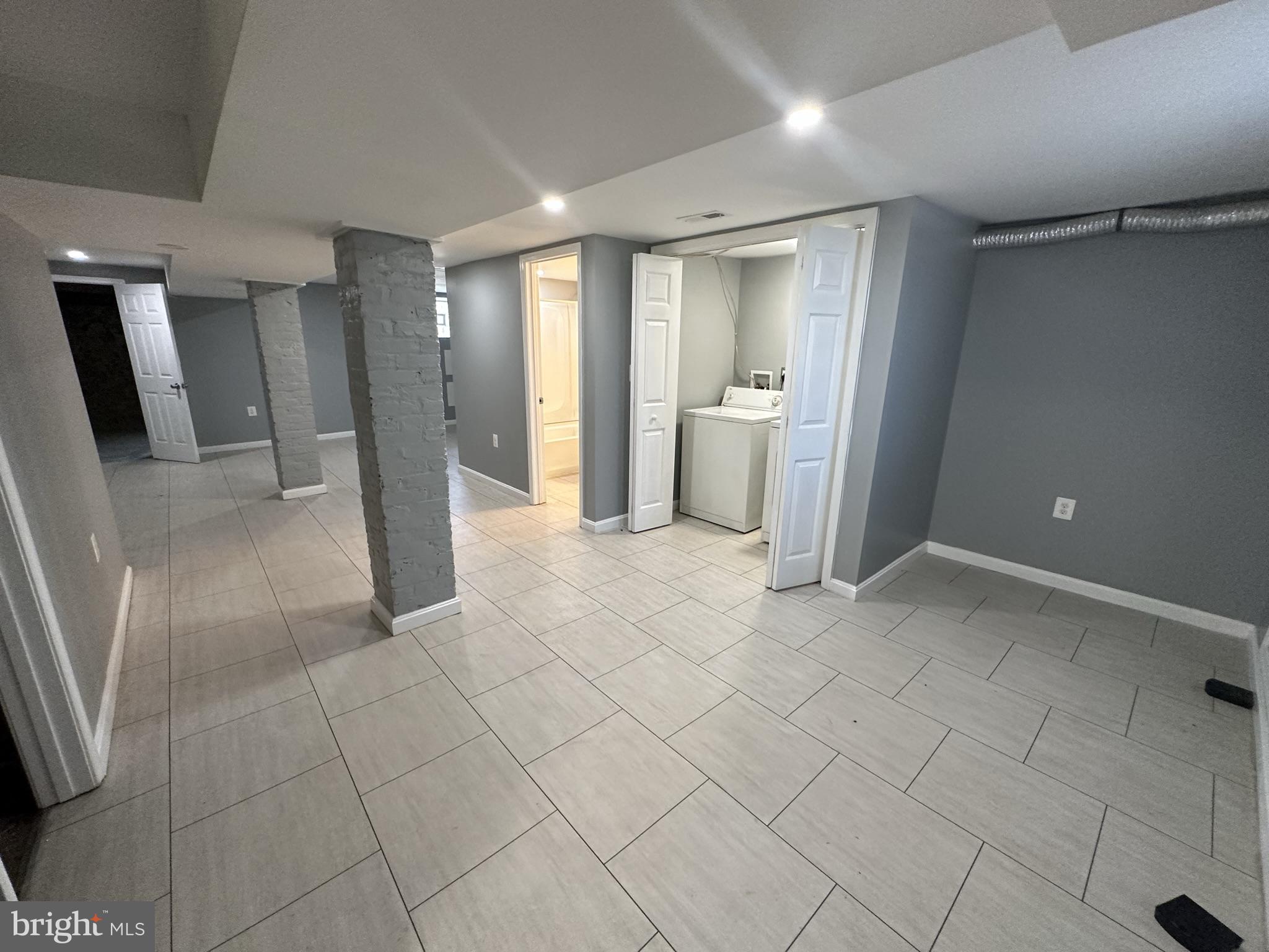 BRIDGEVIEW - GREENLAWN - Residential