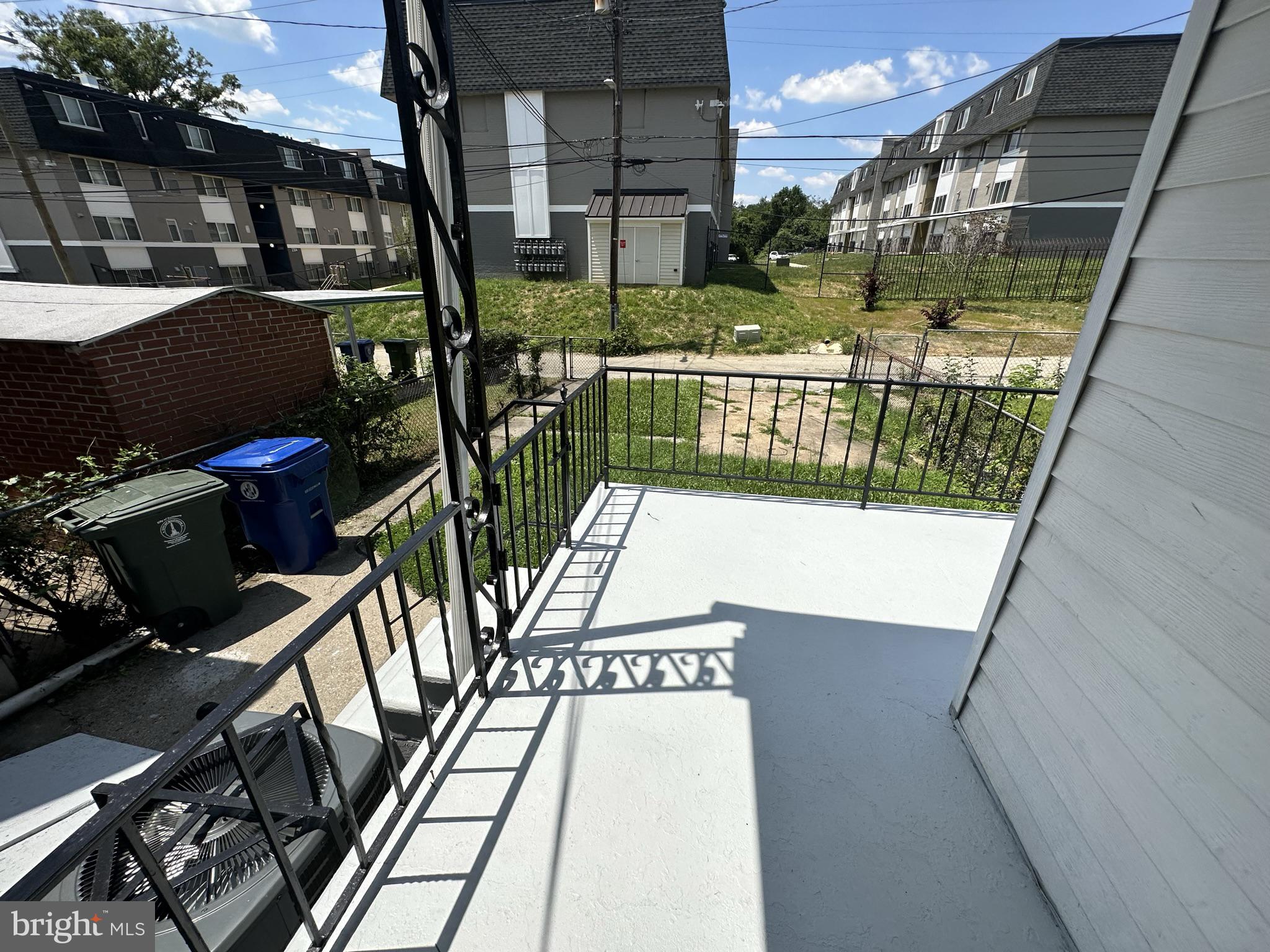 BRIDGEVIEW - GREENLAWN - Residential