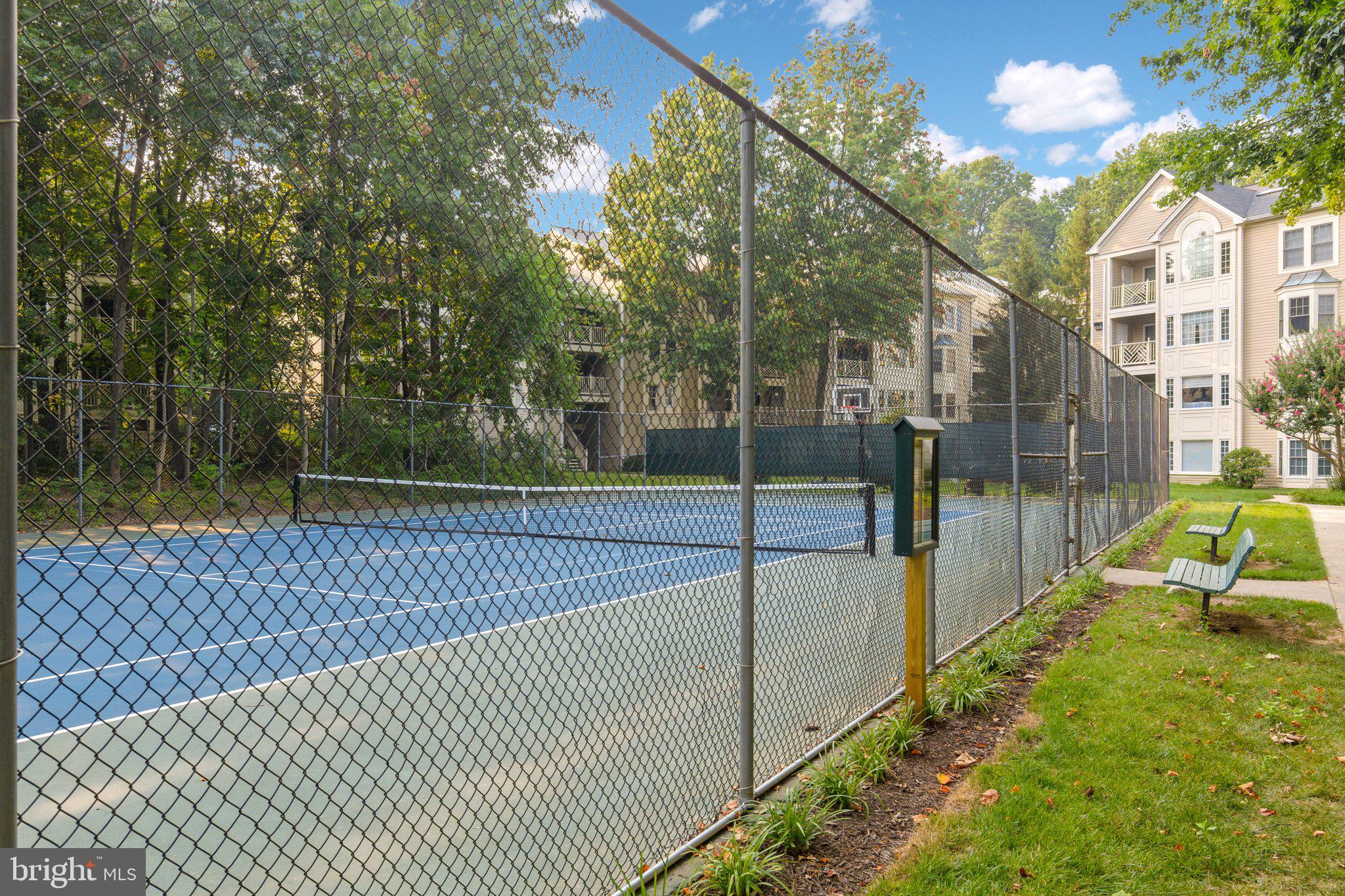 FAIRFIELD HOUSE - Residential